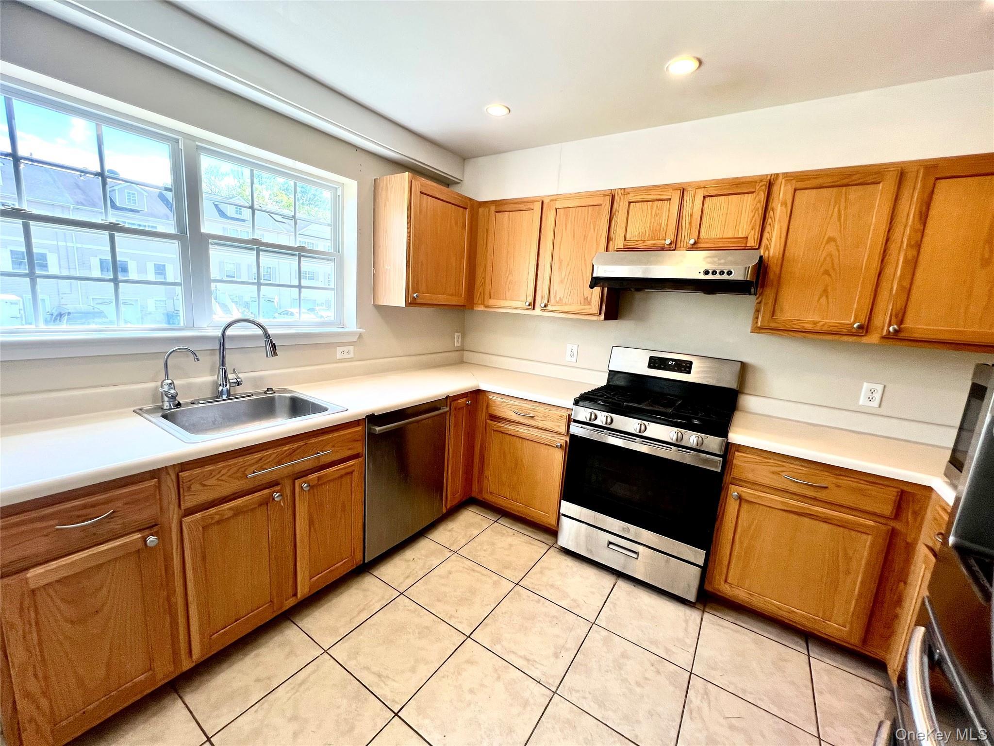 Single Family Peach Place Orange County, NY 10940, MLS-1004718-15