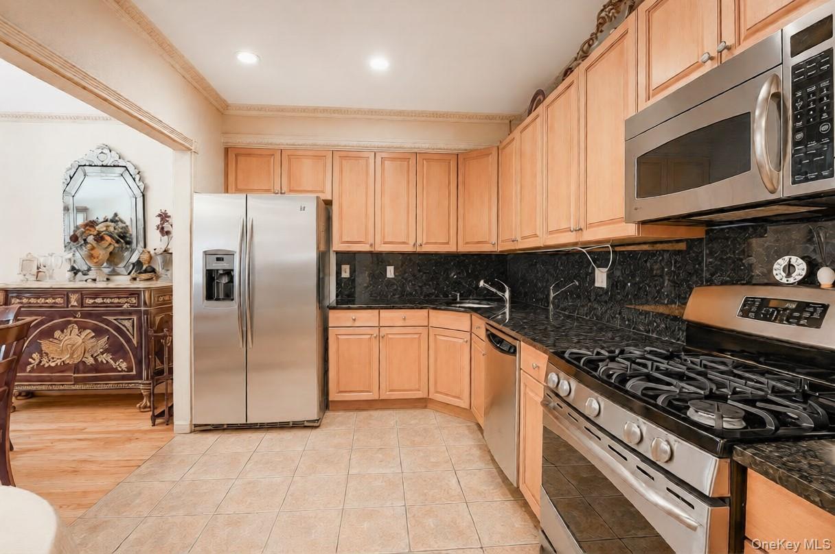 Condo Royce Street Brooklyn, NY 11234, MLS-1004747-5