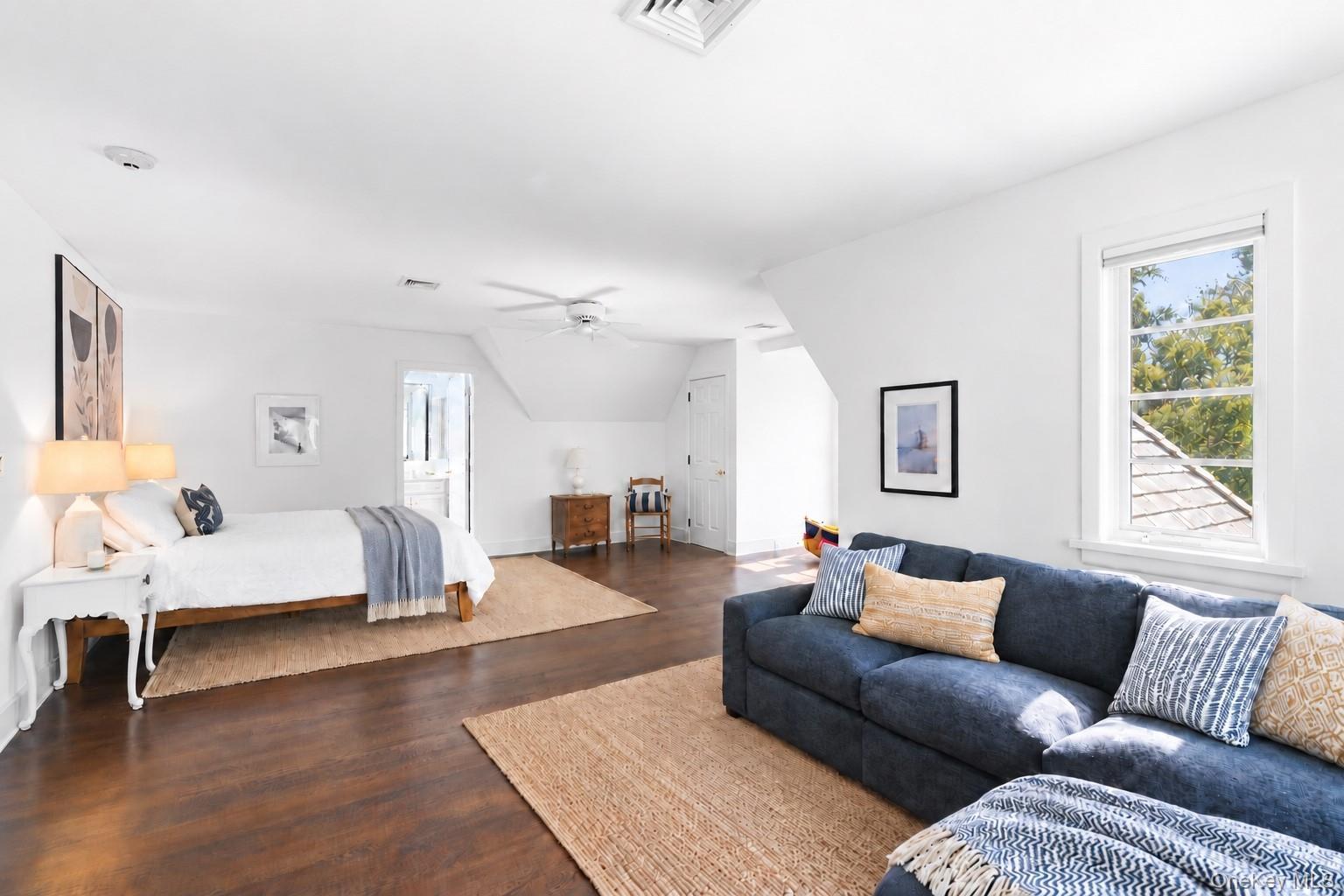 Single Family Niamogue Lane  Suffolk County, NY 11959, MLS-1004768-29