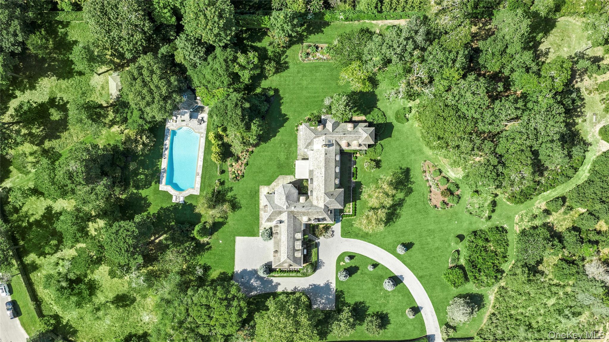 Single Family Niamogue Lane  Suffolk County, NY 11959, MLS-1004768-3