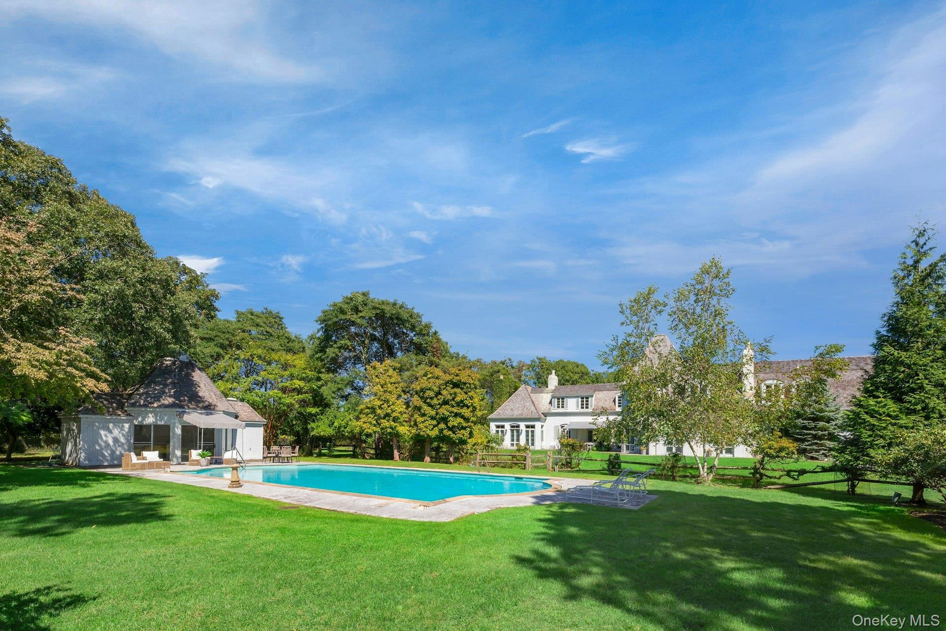 Single Family Niamogue Lane  Suffolk County, NY 11959, MLS-1004768-4