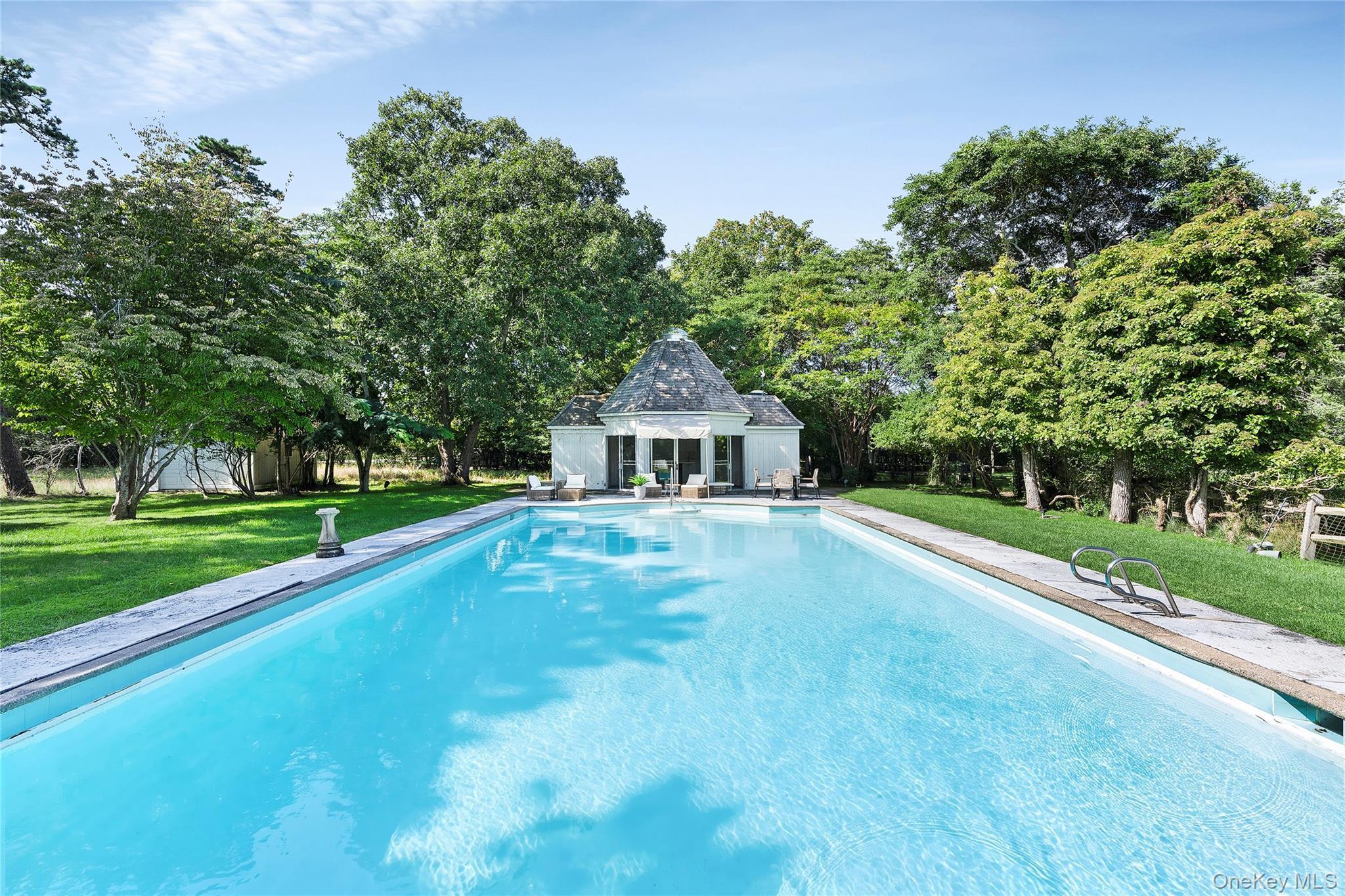 Single Family Niamogue Lane  Suffolk County, NY 11959, MLS-1004768-43