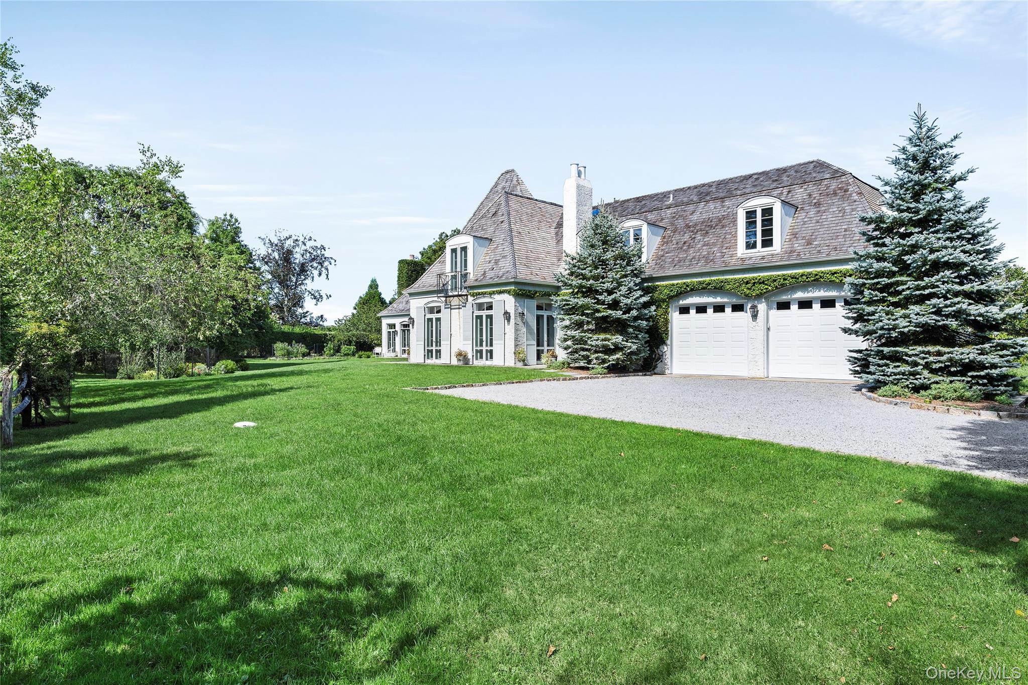 Single Family Niamogue Lane  Suffolk County, NY 11959, MLS-1004768-44