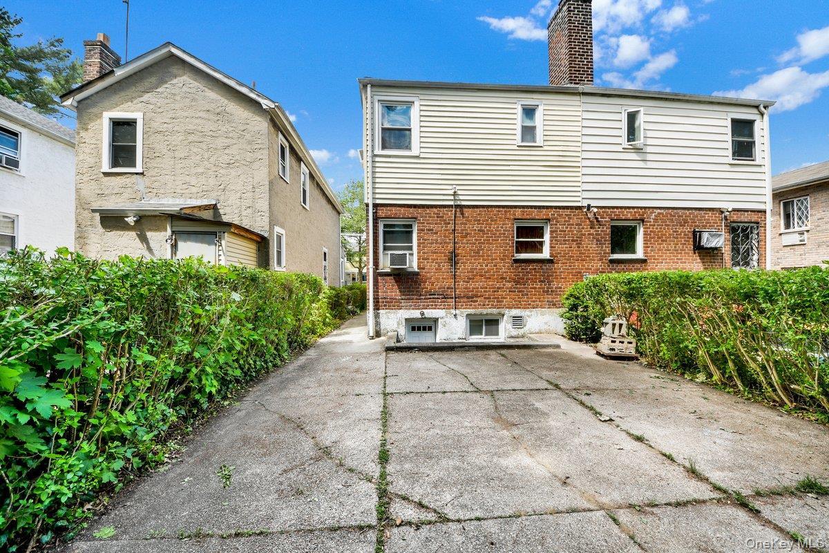 Single Family Monticello  Bronx, NY 10466, MLS-1004778-18