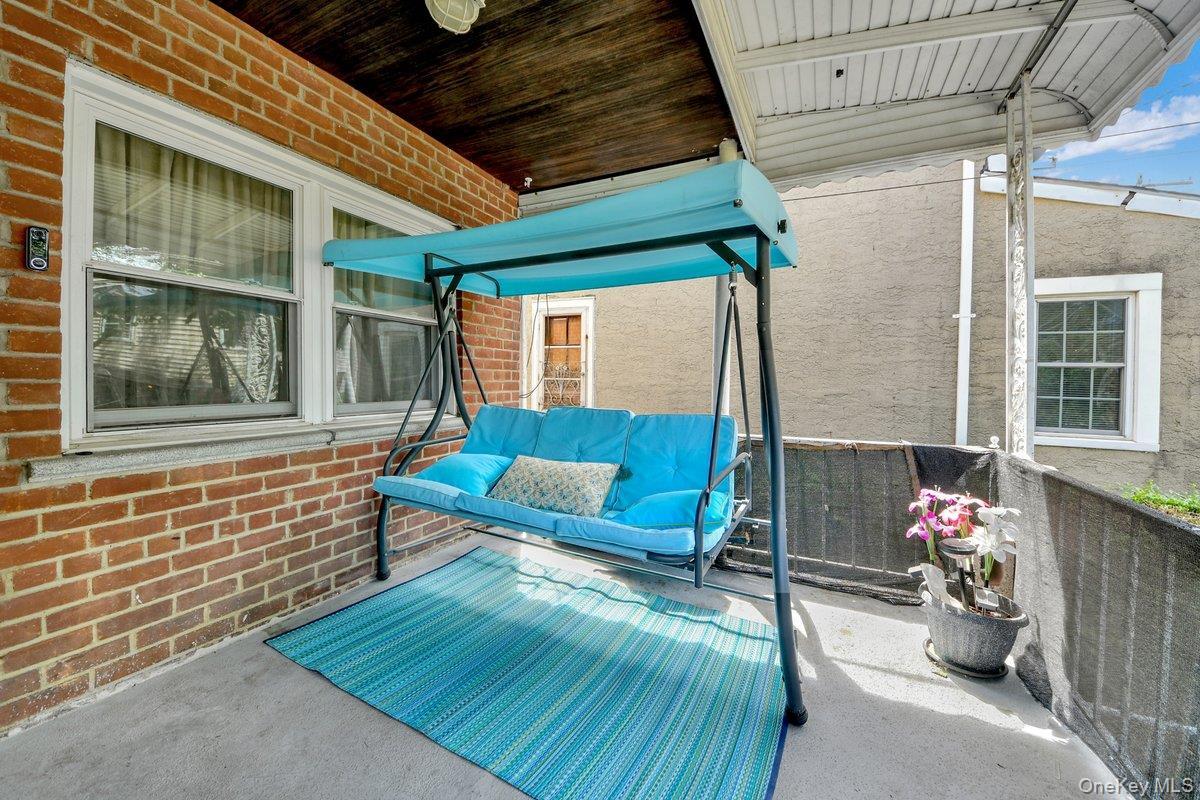 Single Family Monticello  Bronx, NY 10466, MLS-1004778-2