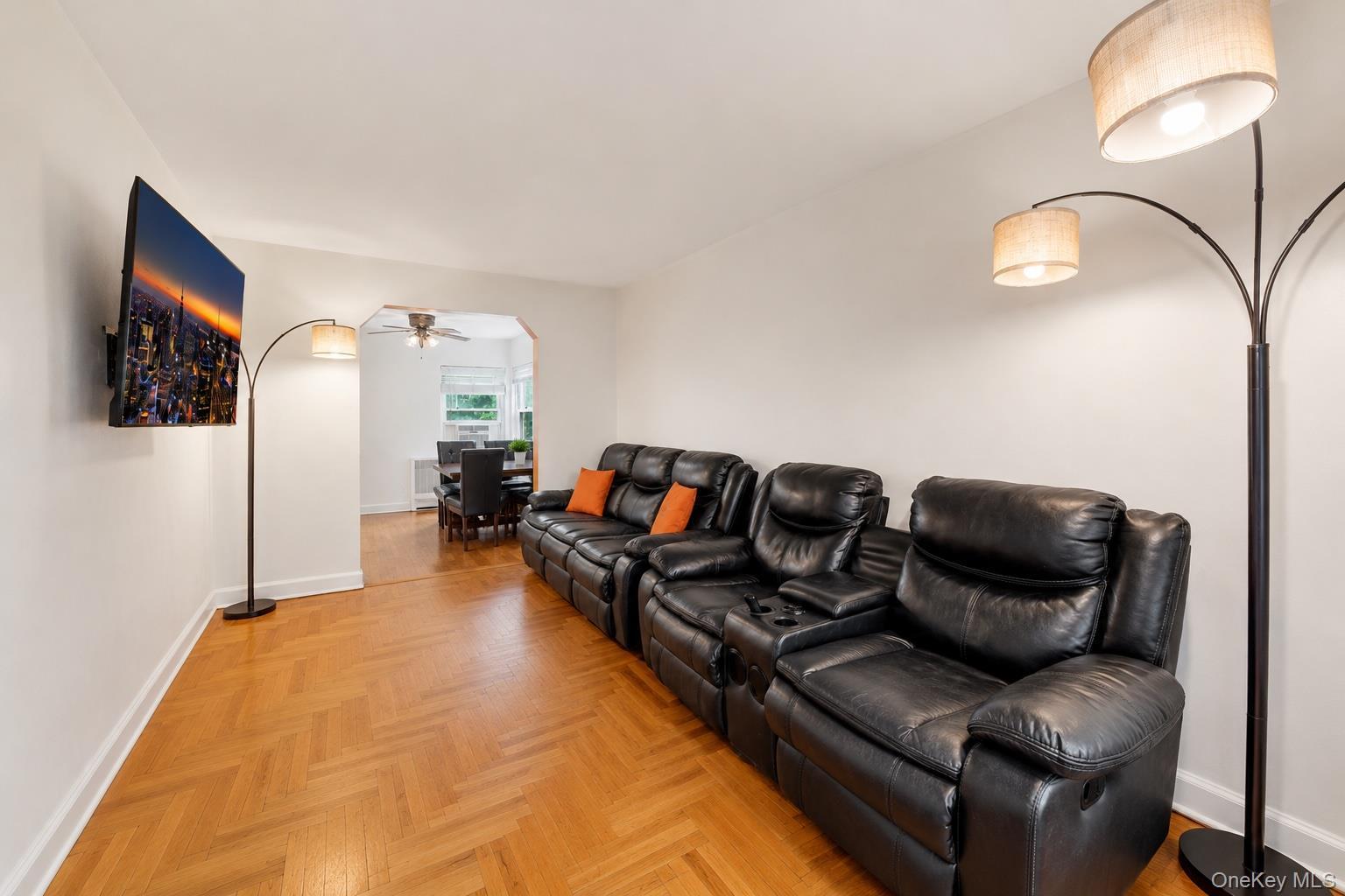 Single Family Monticello  Bronx, NY 10466, MLS-1004778-4