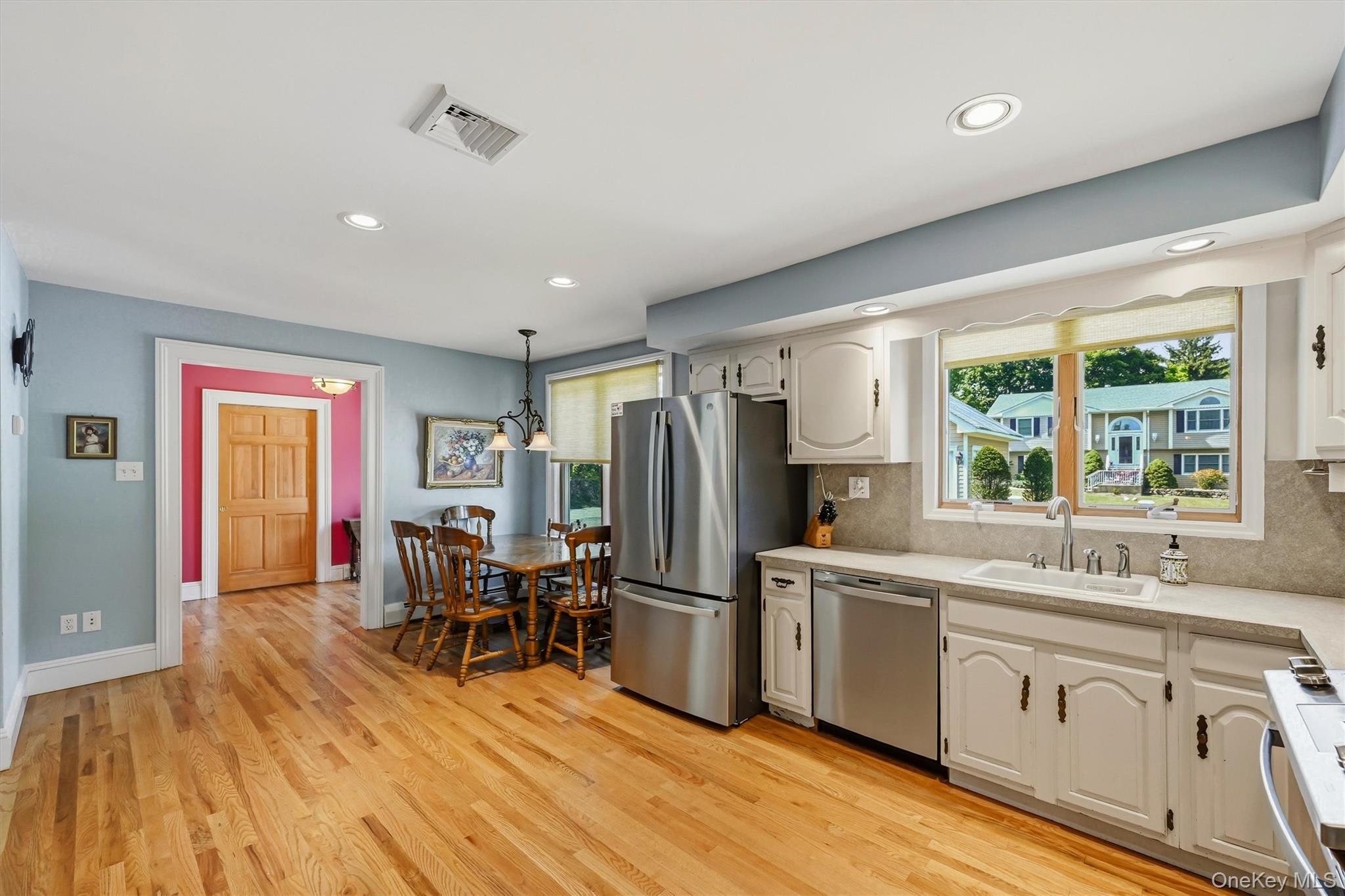 Single Family E Erie Street Rockland County, NY 10913, MLS-1004800-15