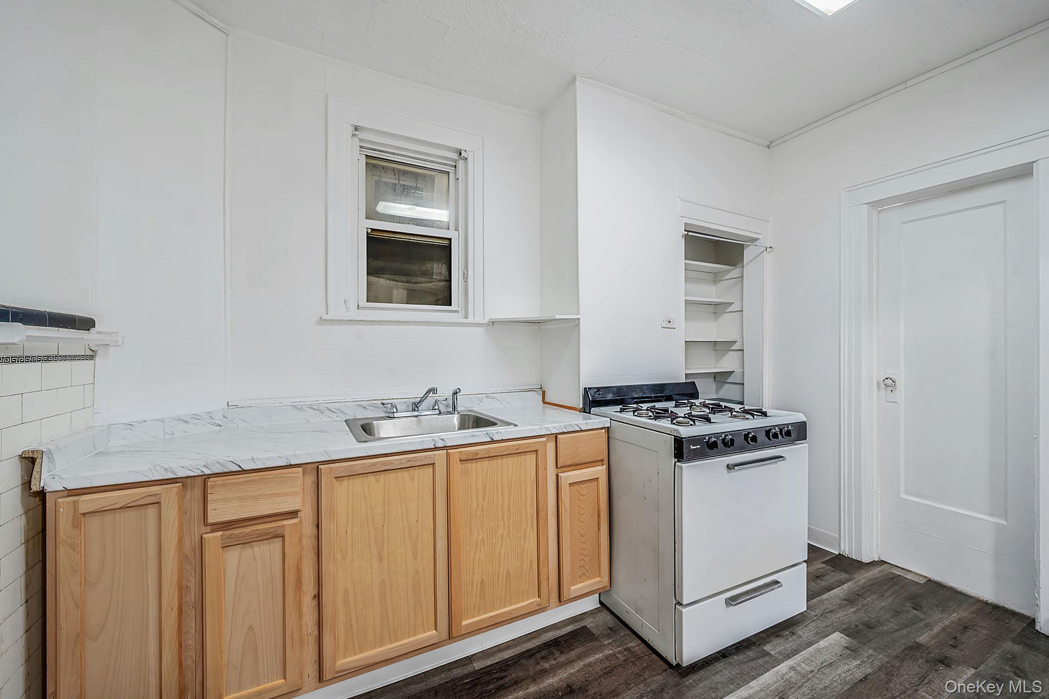 Single Family 88th Queens, NY 11418, MLS-1004827-16