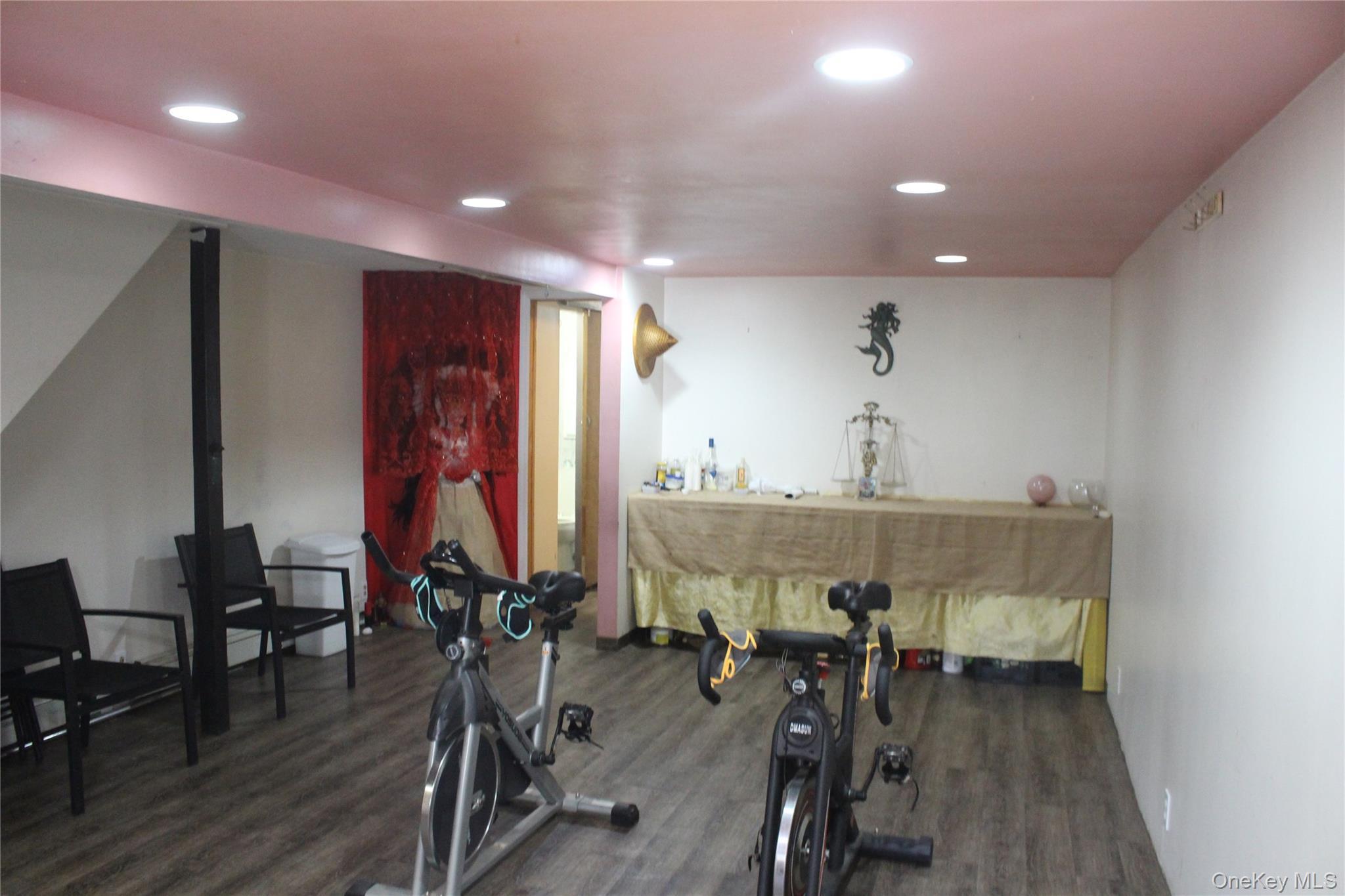 Single Family Bristow Bronx, NY 10459, MLS-1004861-10