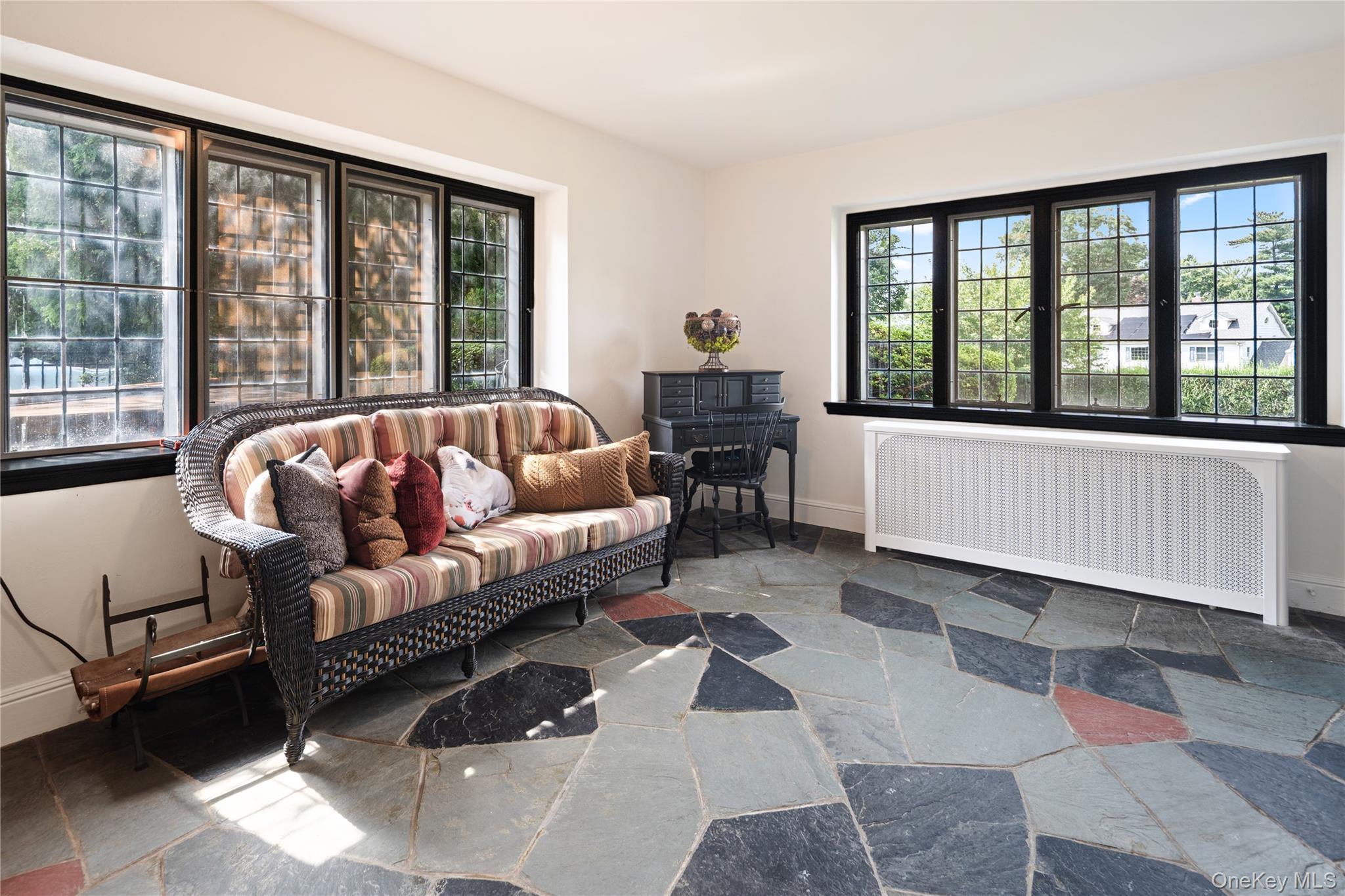 Single Family Hevelyne Road  Westchester County, NY 10523, MLS-1004898-10
