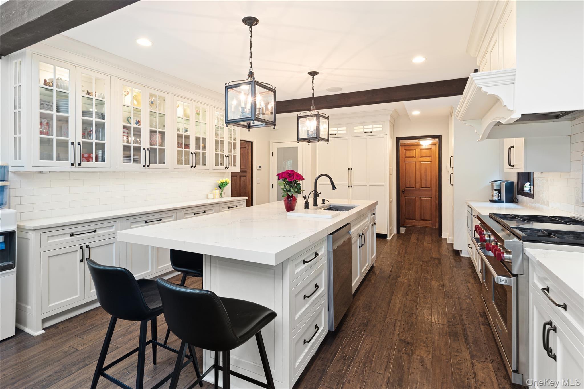 Single Family Hevelyne Road  Westchester County, NY 10523, MLS-1004898-15