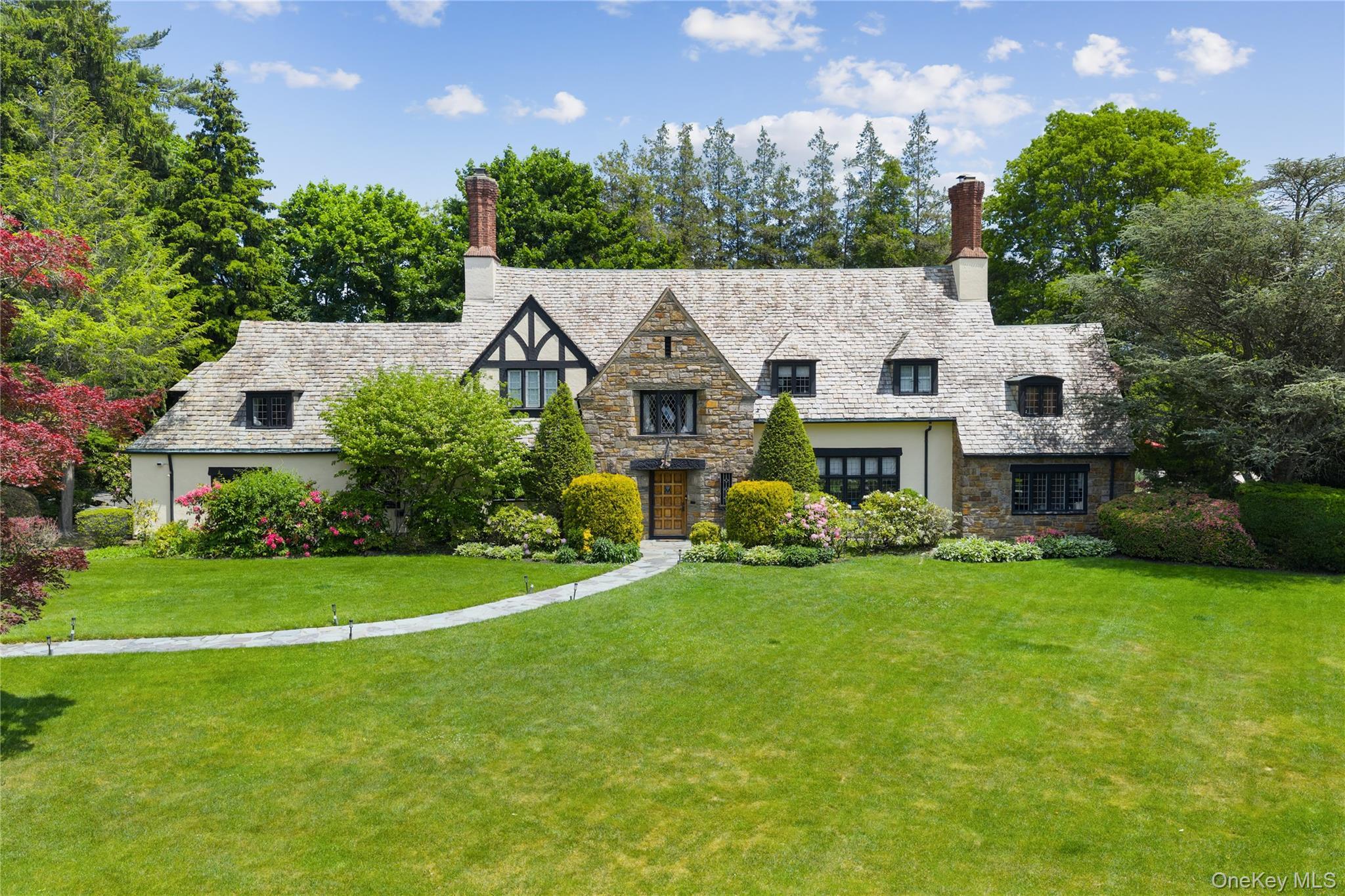 Single Family Hevelyne Road  Westchester County, NY 10523, MLS-1004898-2