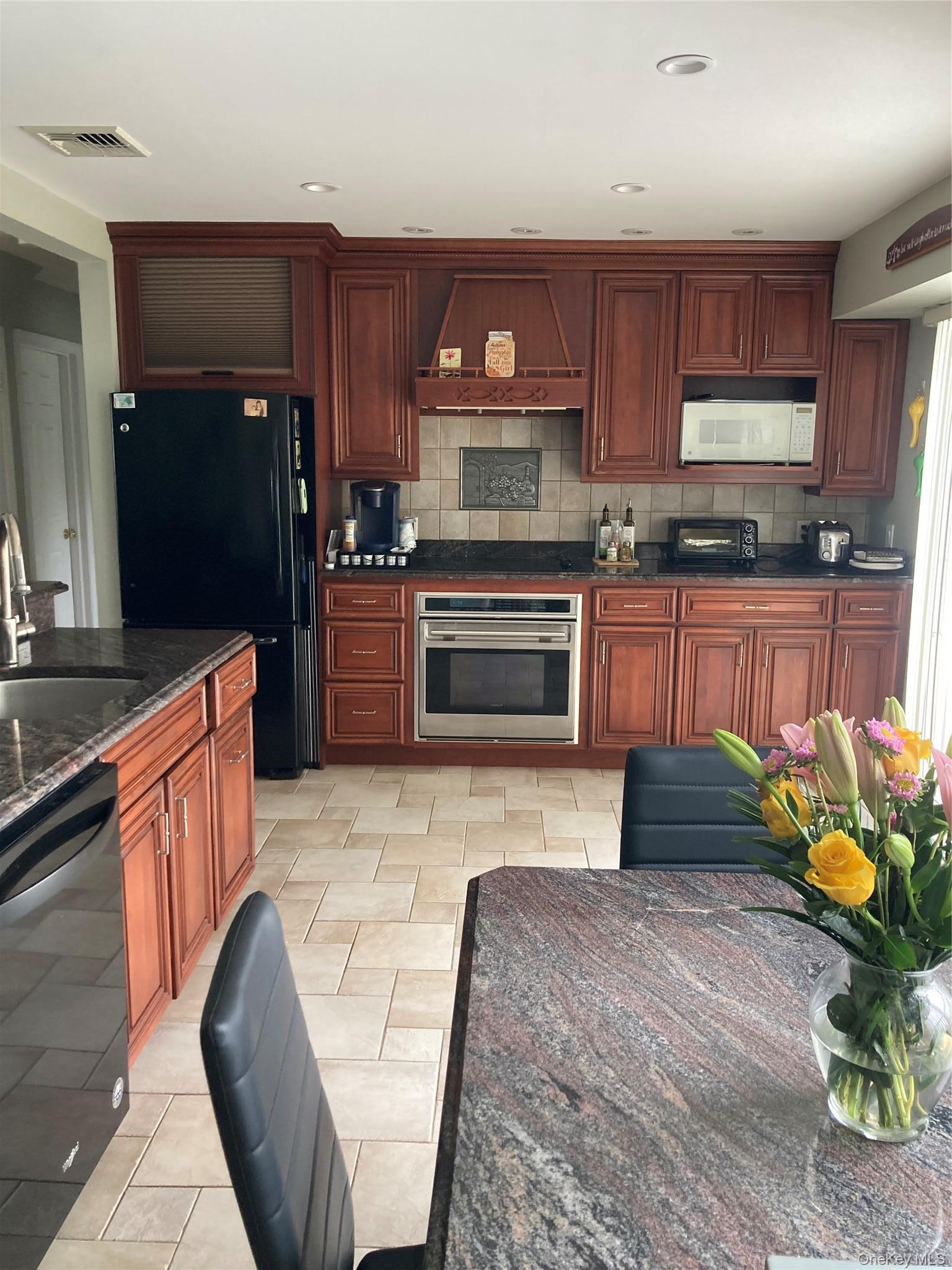 Single Family Terra Lane Nassau County, NY 11710, MLS-1004908-11