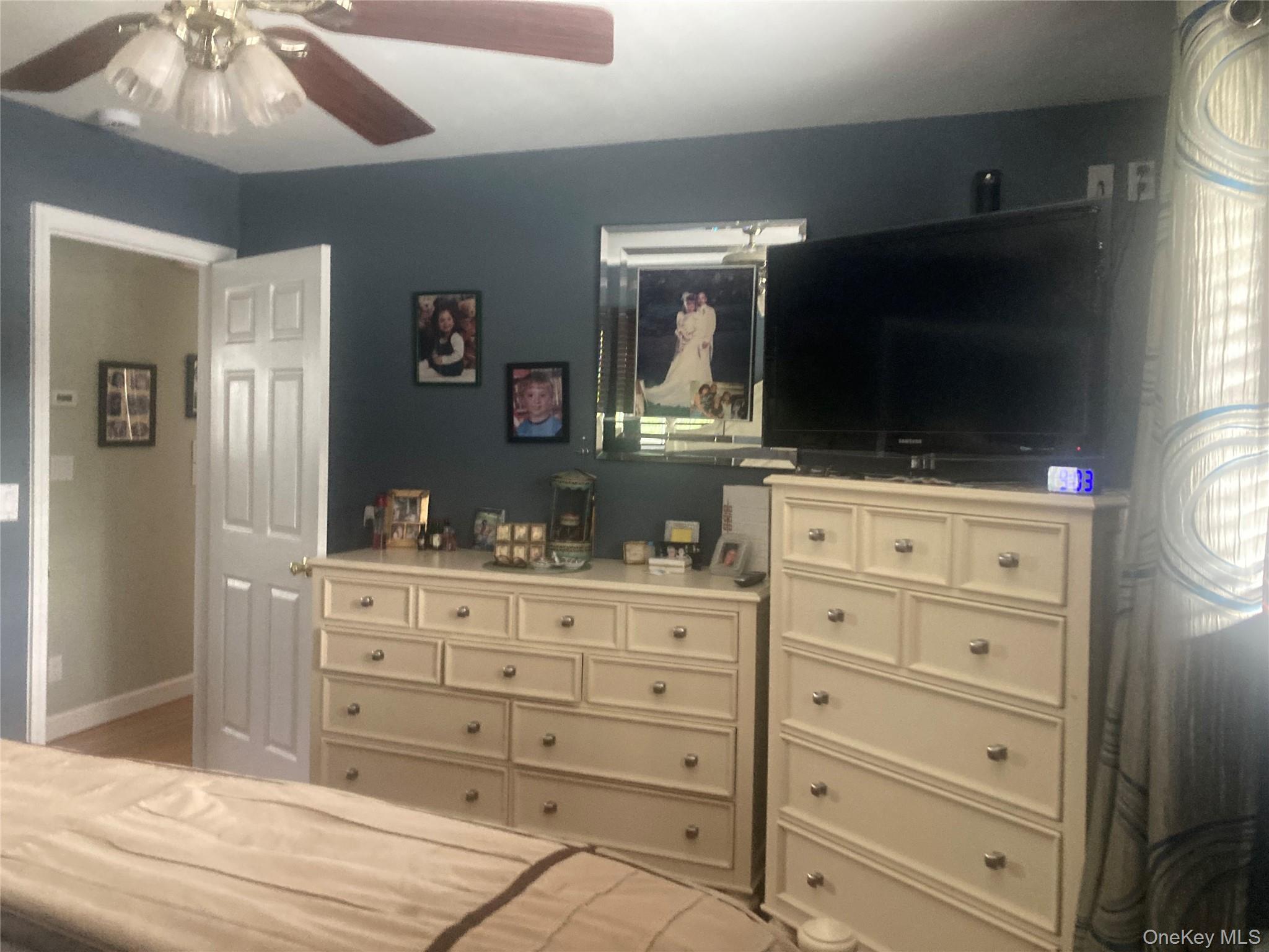 Single Family Terra Lane Nassau County, NY 11710, MLS-1004908-17