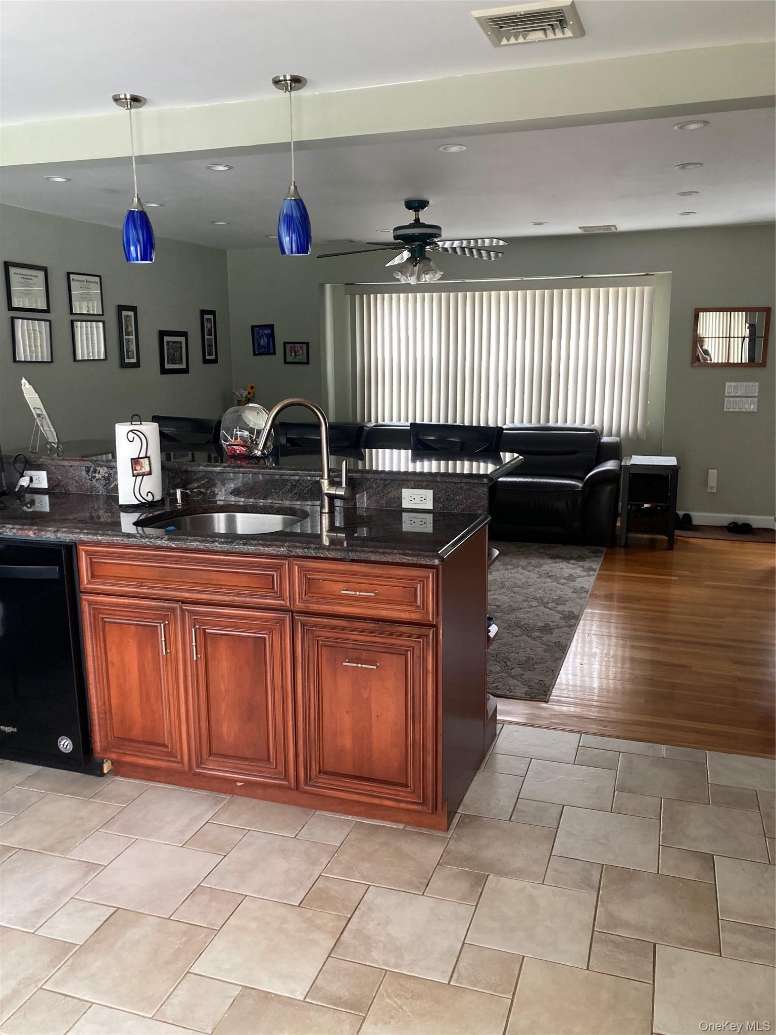 Single Family Terra Lane Nassau County, NY 11710, MLS-1004908-7