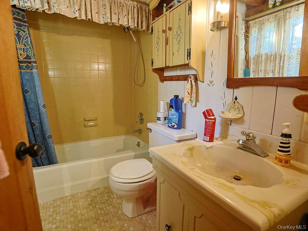 Single Family Angola Road Orange County, NY 12518, MLS-1004913-11