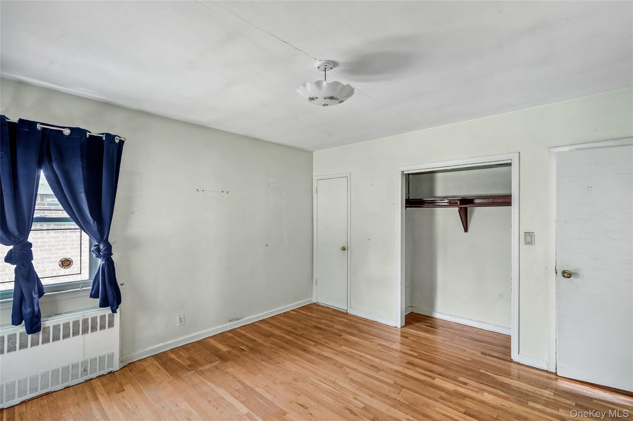 Single Family 221st Street Queens, NY 11361, MLS-1004955-10