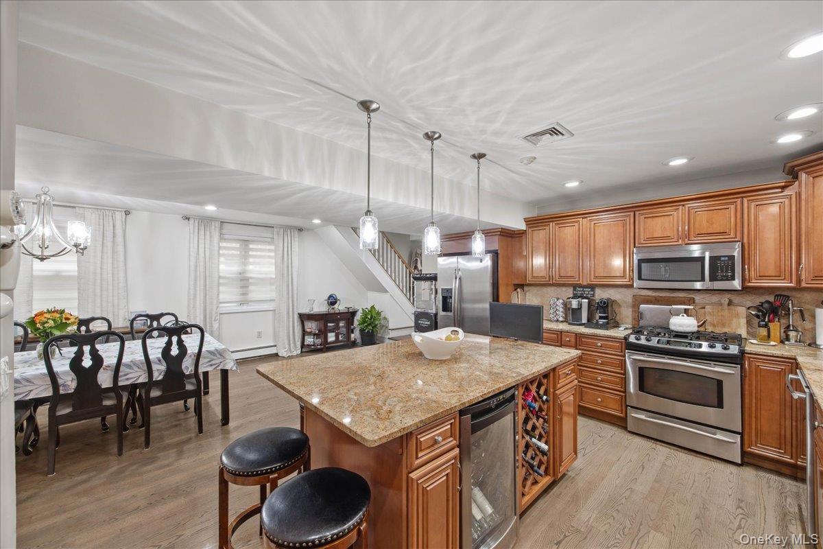 Single Family Lydig  Bronx, NY 10461, MLS-1004964-10