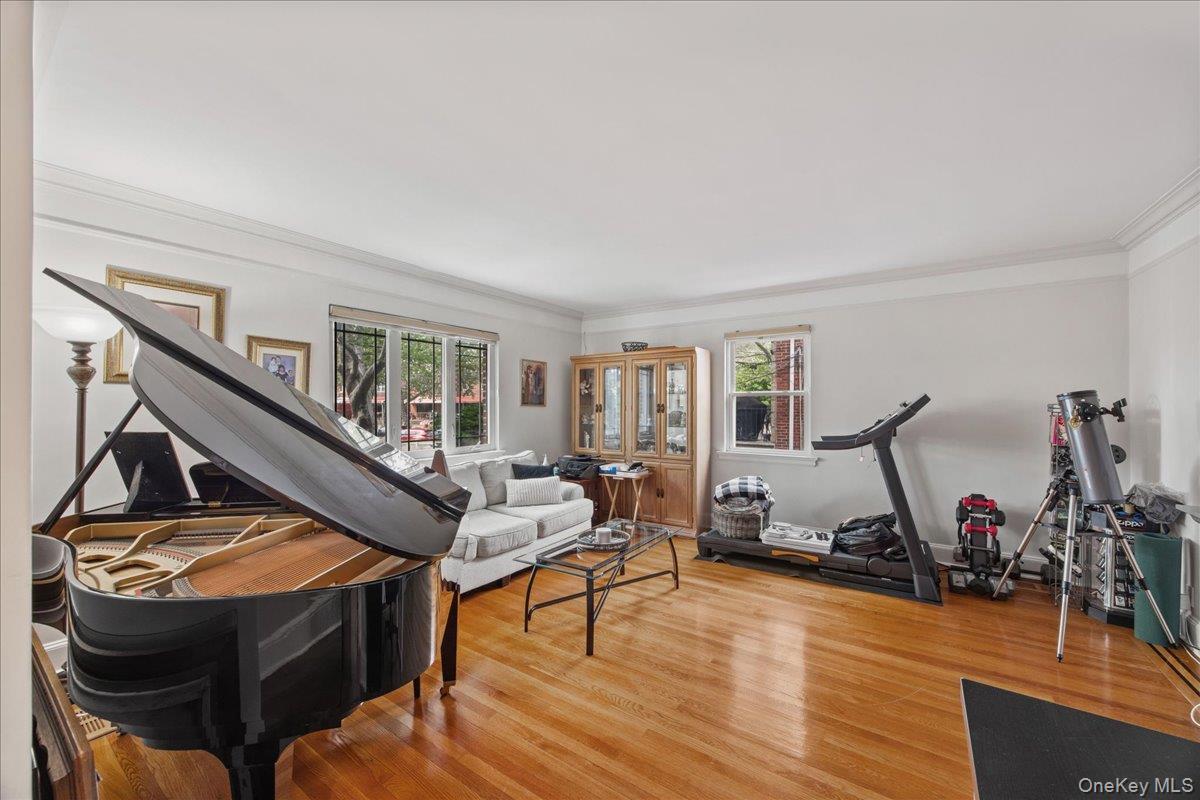 Single Family Lydig  Bronx, NY 10461, MLS-1004964-18