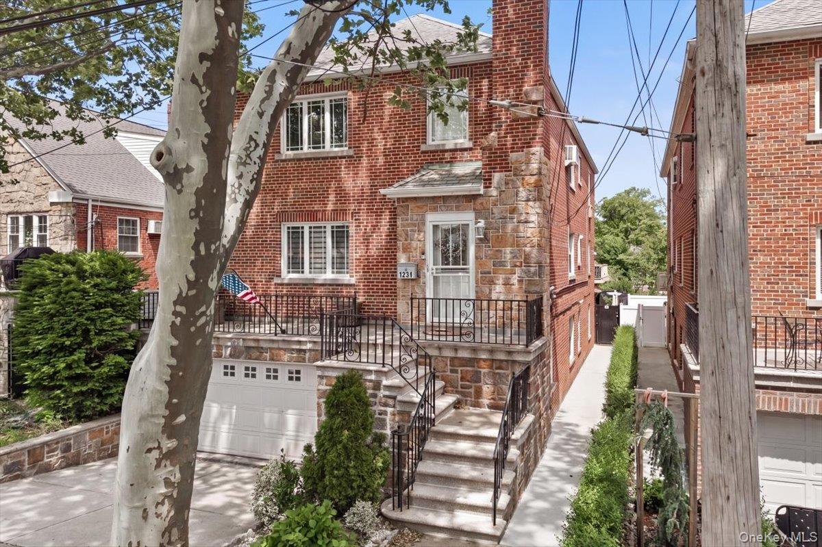 Single Family Lydig  Bronx, NY 10461, MLS-1004964-2