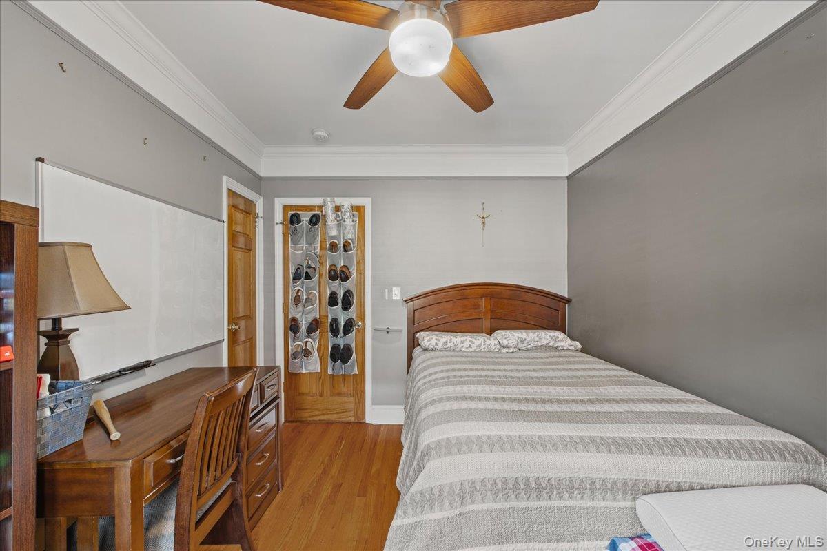 Single Family Lydig  Bronx, NY 10461, MLS-1004964-21