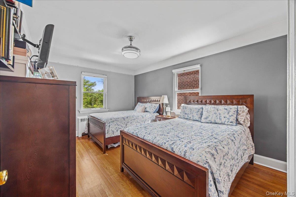 Single Family Lydig  Bronx, NY 10461, MLS-1004964-22