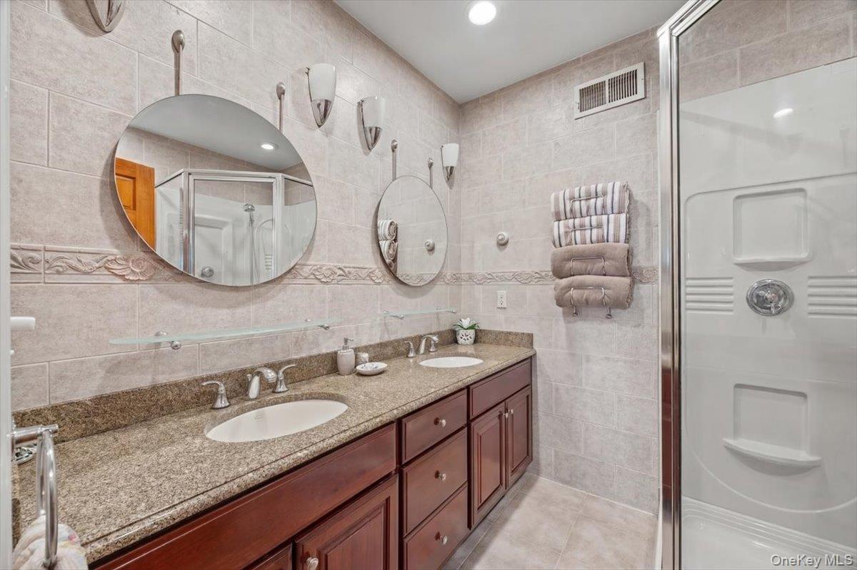 Single Family Lydig  Bronx, NY 10461, MLS-1004964-26