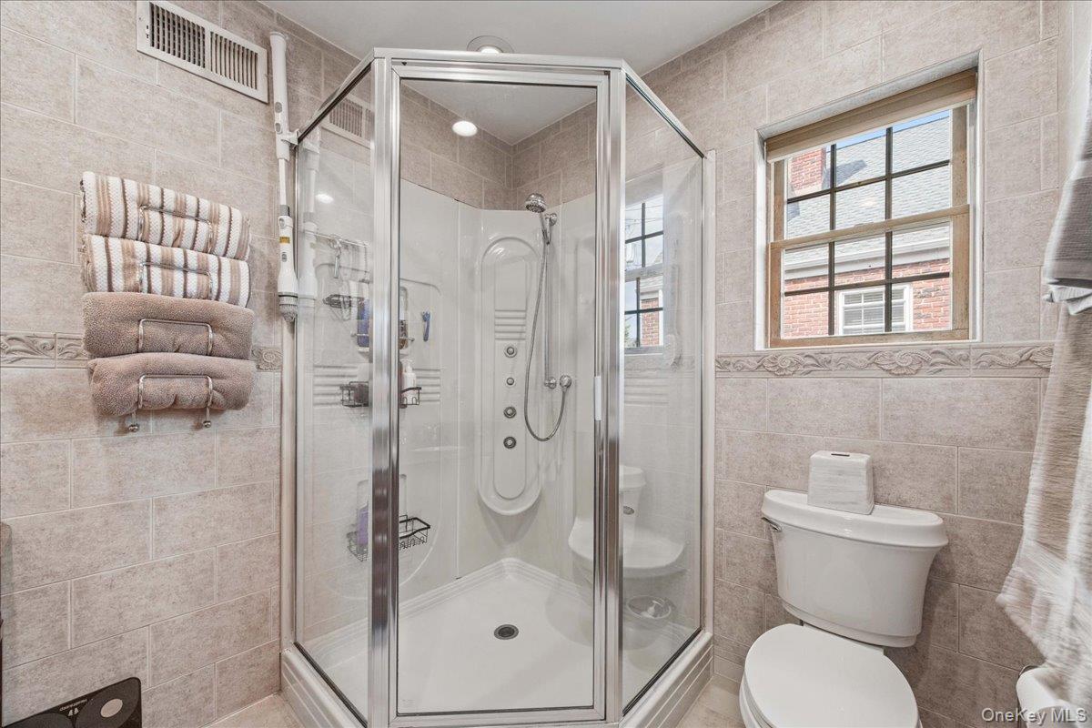Single Family Lydig  Bronx, NY 10461, MLS-1004964-28