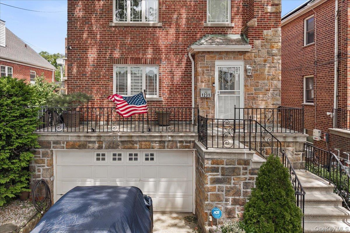 Single Family Lydig  Bronx, NY 10461, MLS-1004964-3