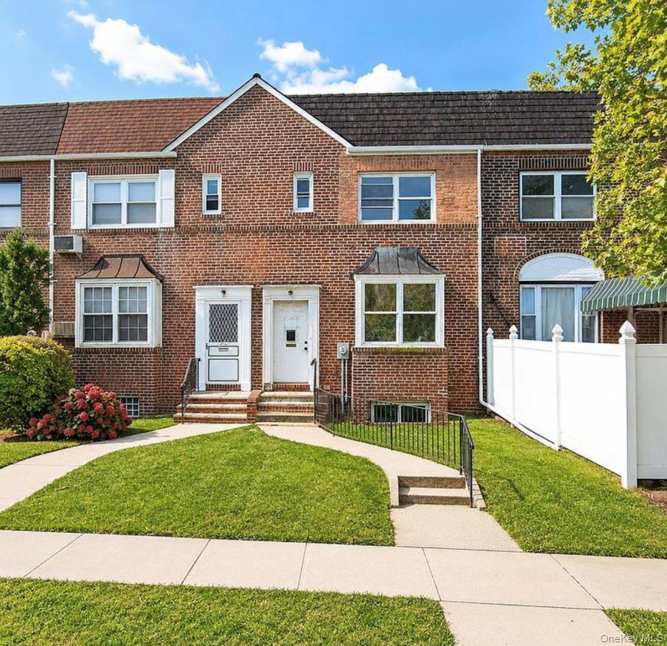 Single Family Jewel Queens, NY 11367, MLS-1004969-2