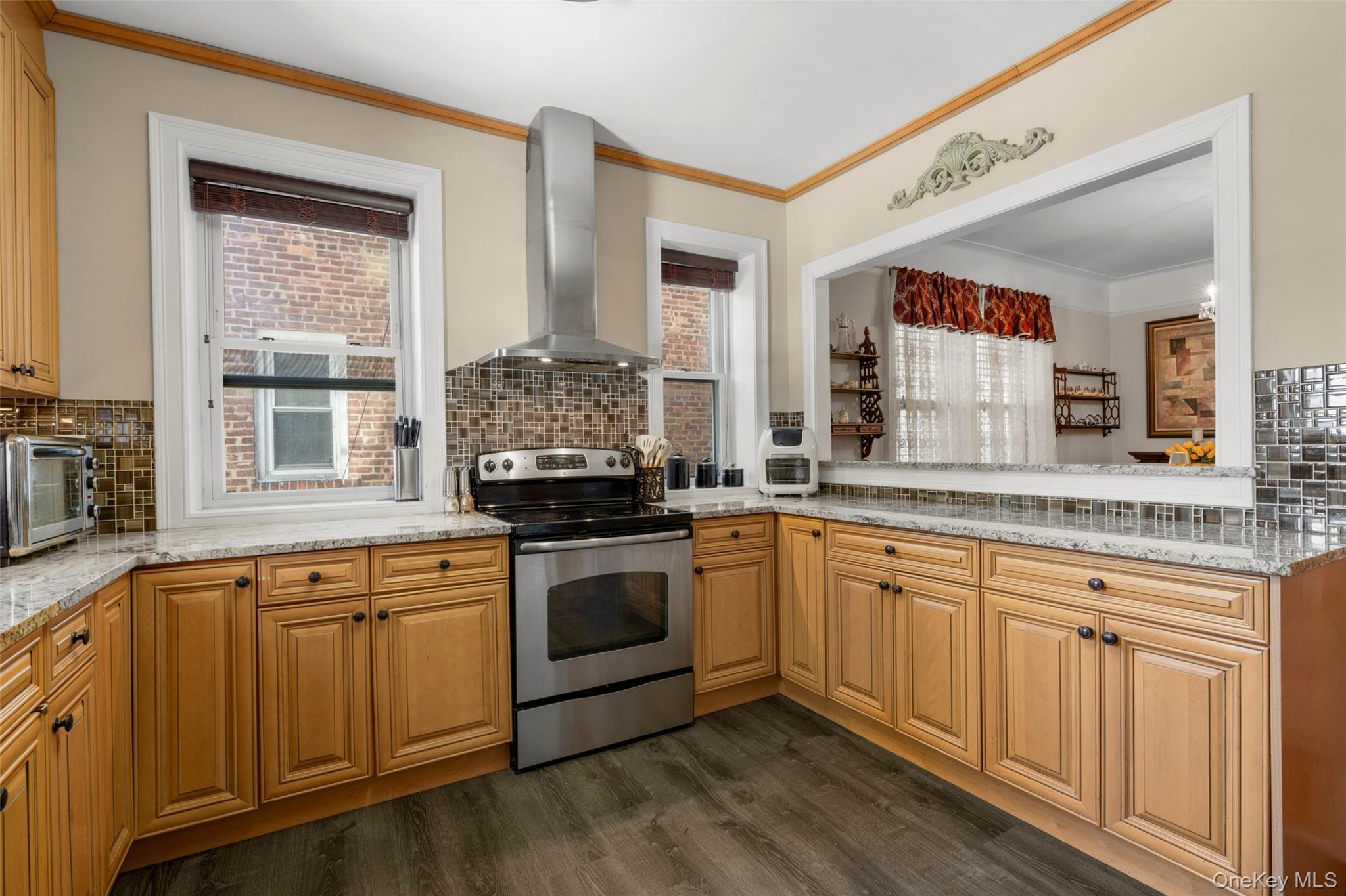 Single Family 235th  Bronx, NY 10470, MLS-1005046-13