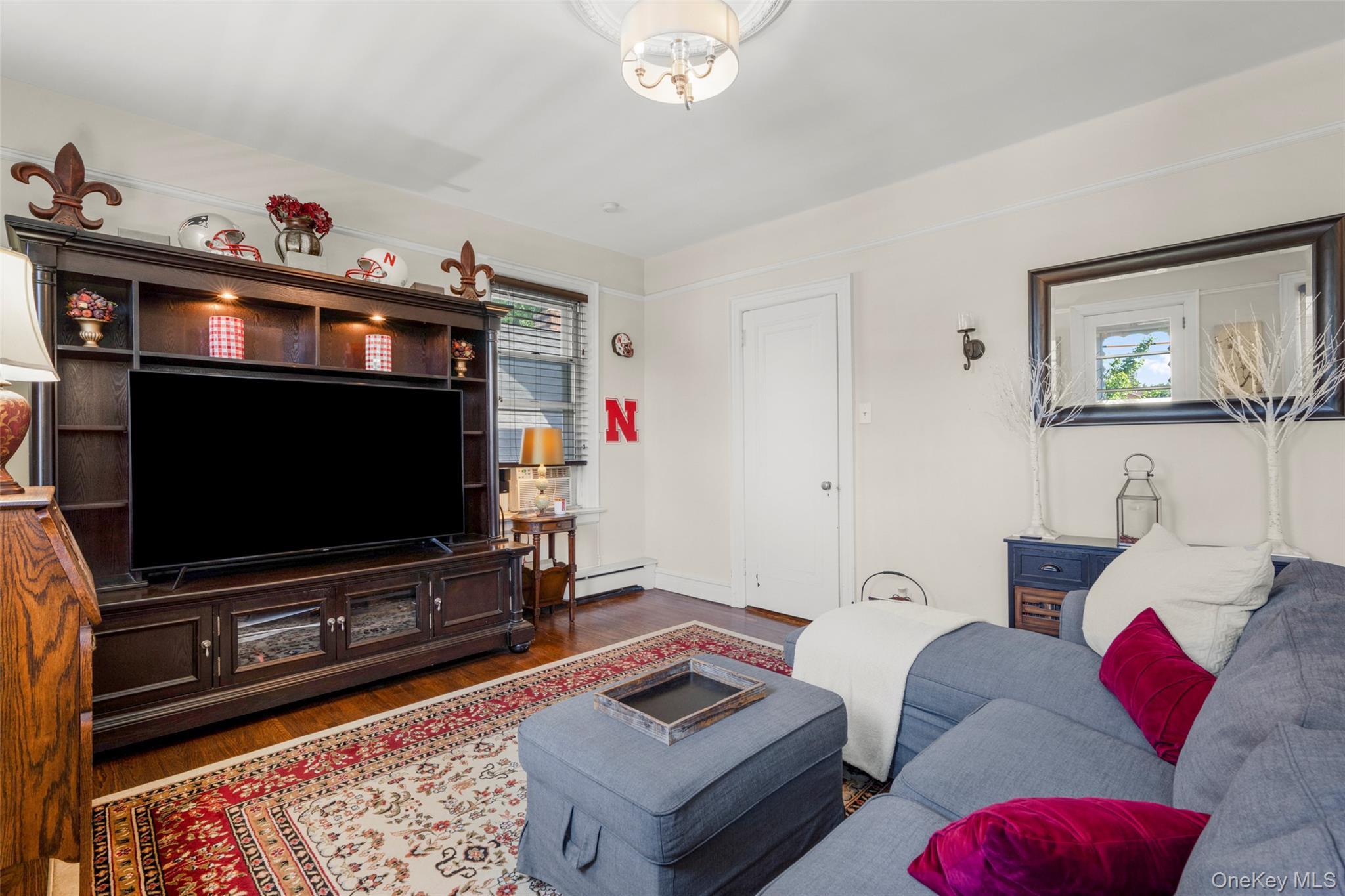Single Family 235th  Bronx, NY 10470, MLS-1005046-18