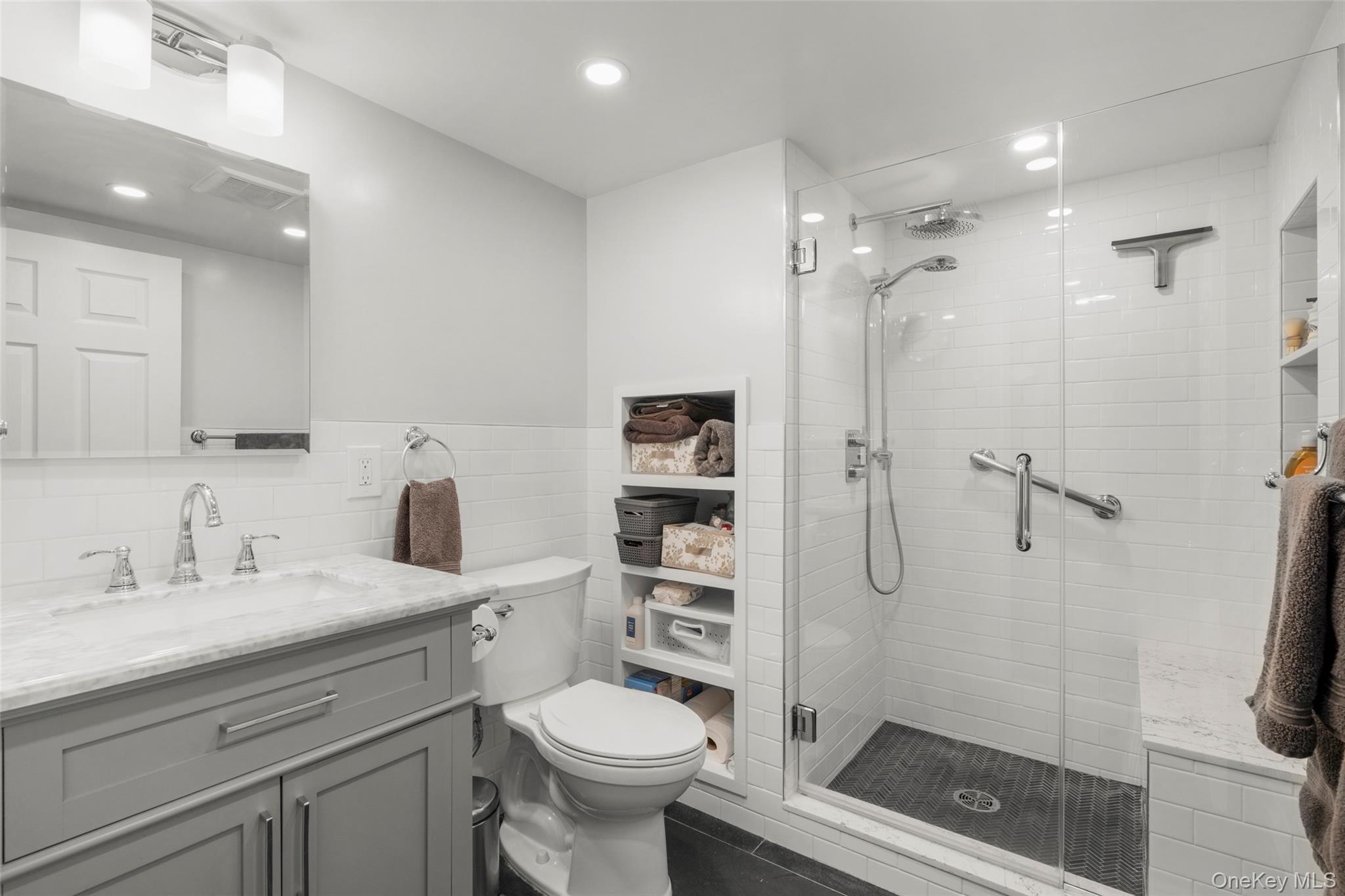 Single Family 235th  Bronx, NY 10470, MLS-1005046-26