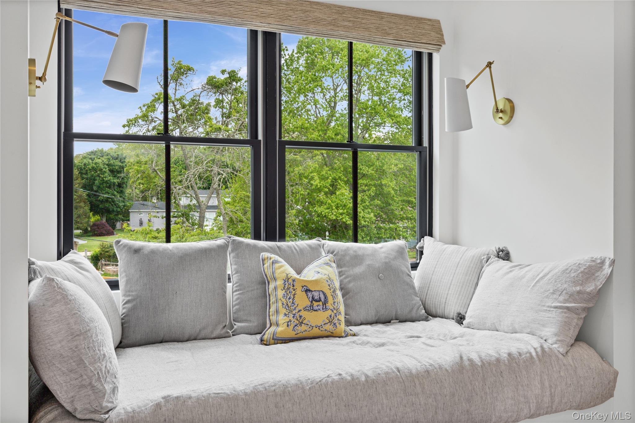 Single Family Williamsburgh Drive Suffolk County, NY 11971, MLS-1005049-22