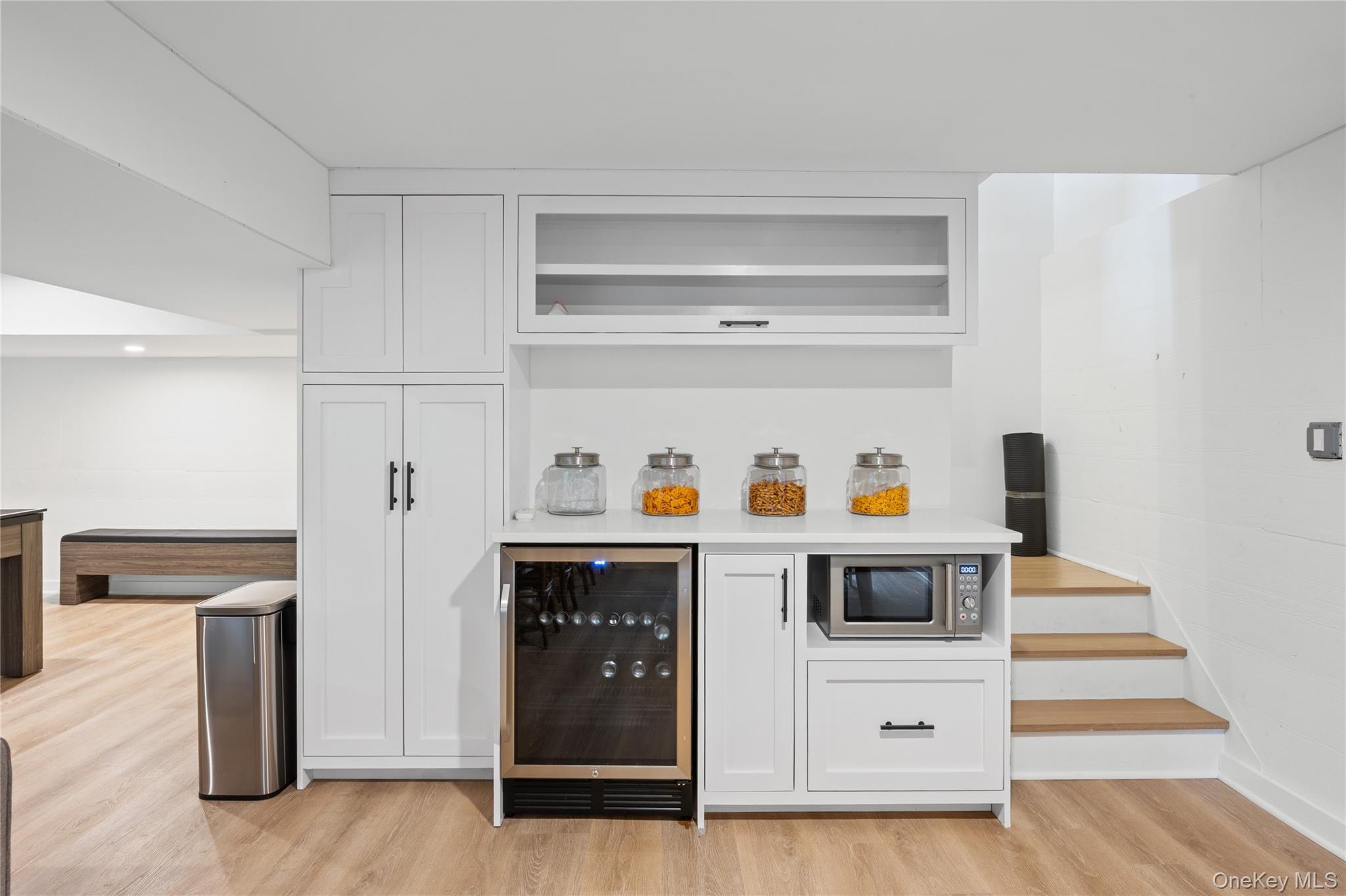 Single Family Williamsburgh Drive Suffolk County, NY 11971, MLS-1005049-26