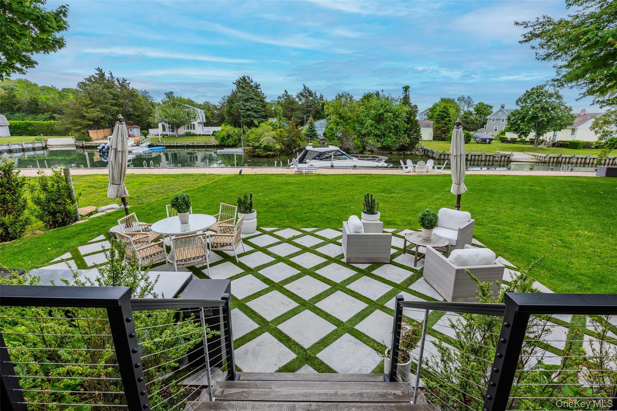 Single Family Williamsburgh Drive Suffolk County, NY 11971, MLS-1005049-32