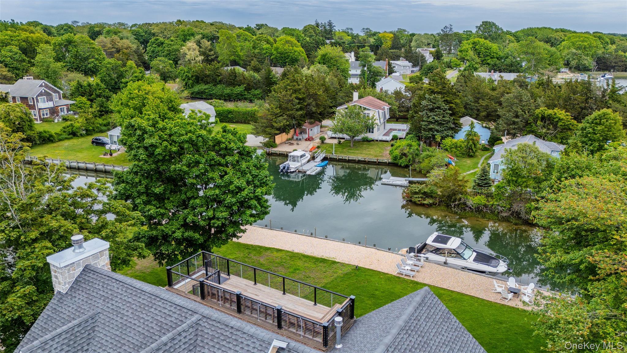 Single Family Williamsburgh Drive Suffolk County, NY 11971, MLS-1005049-40