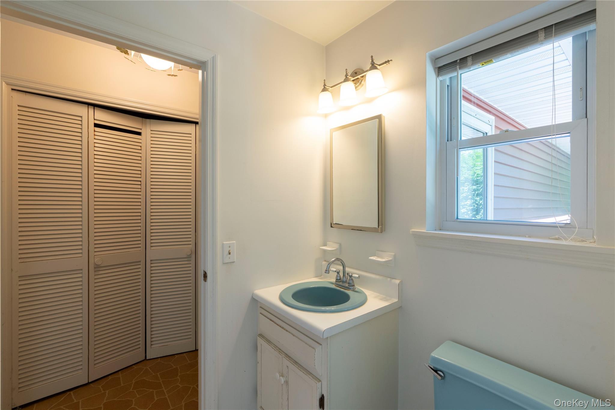 Single Family Goldfinch Drive Dutchess County, NY 12578, MLS-1005051-18