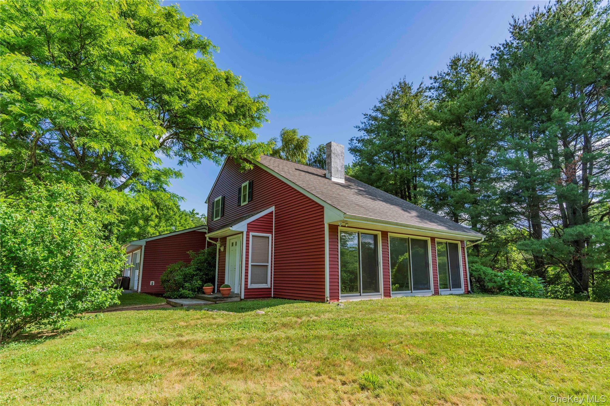 Single Family Goldfinch Drive Dutchess County, NY 12578, MLS-1005051-2