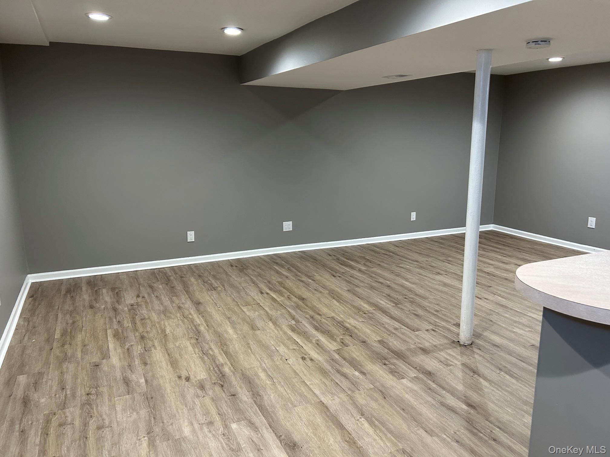 Single Family Gervil Street Staten Island, NY 10309, MLS-1005076-10