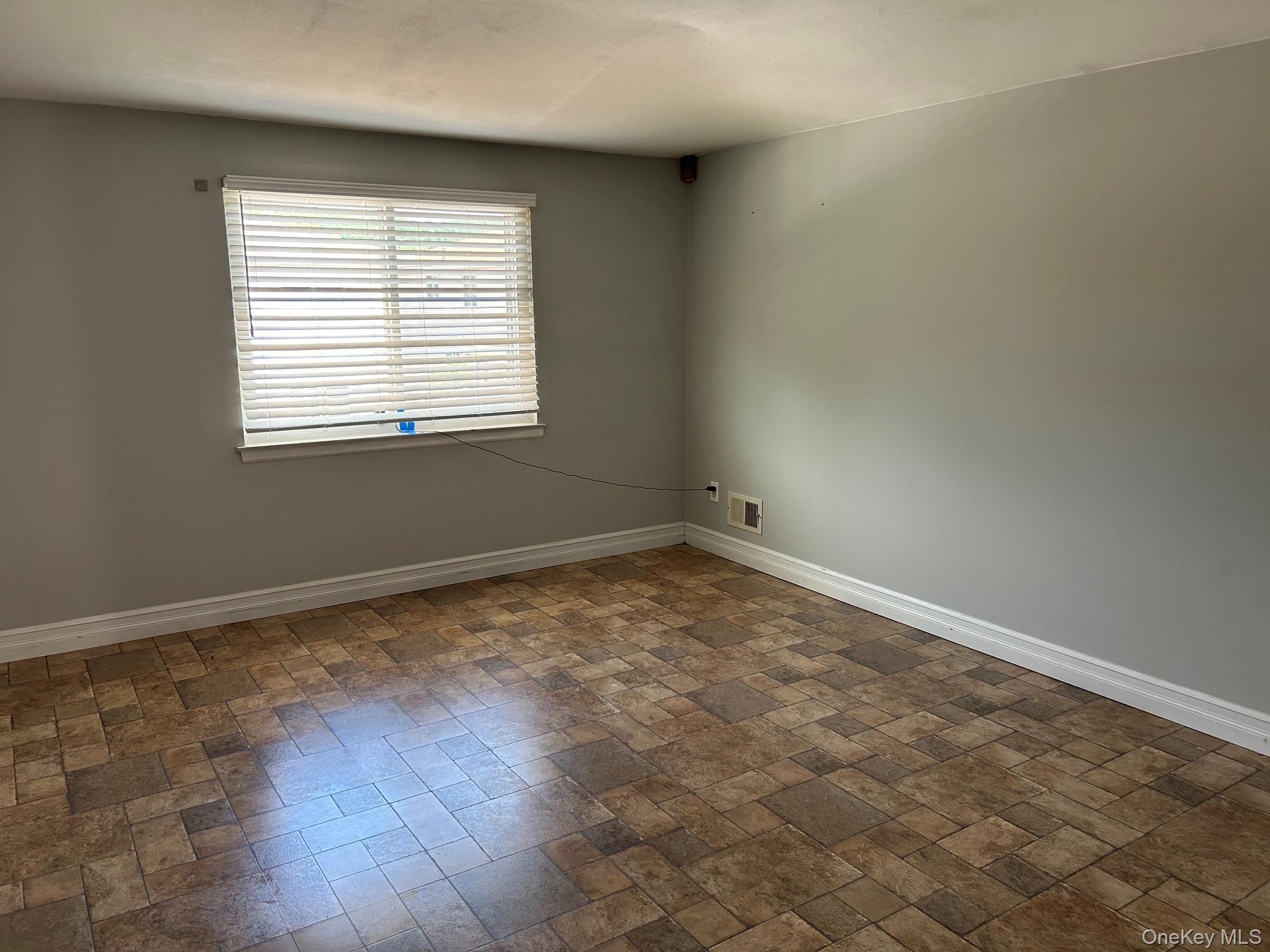 Single Family Gervil Street Staten Island, NY 10309, MLS-1005076-9