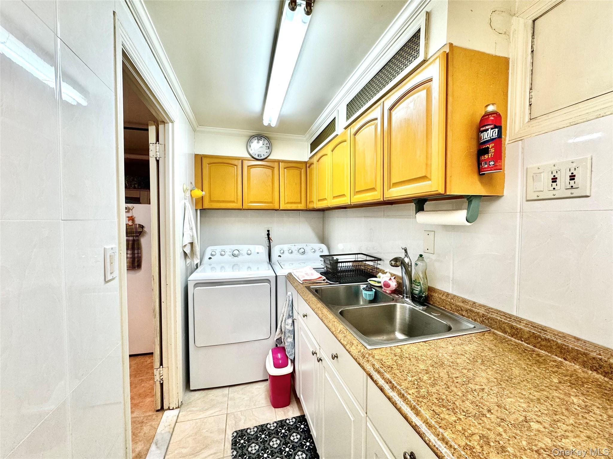 Single Family 150th Street Queens, NY 11357, MLS-1005082-18