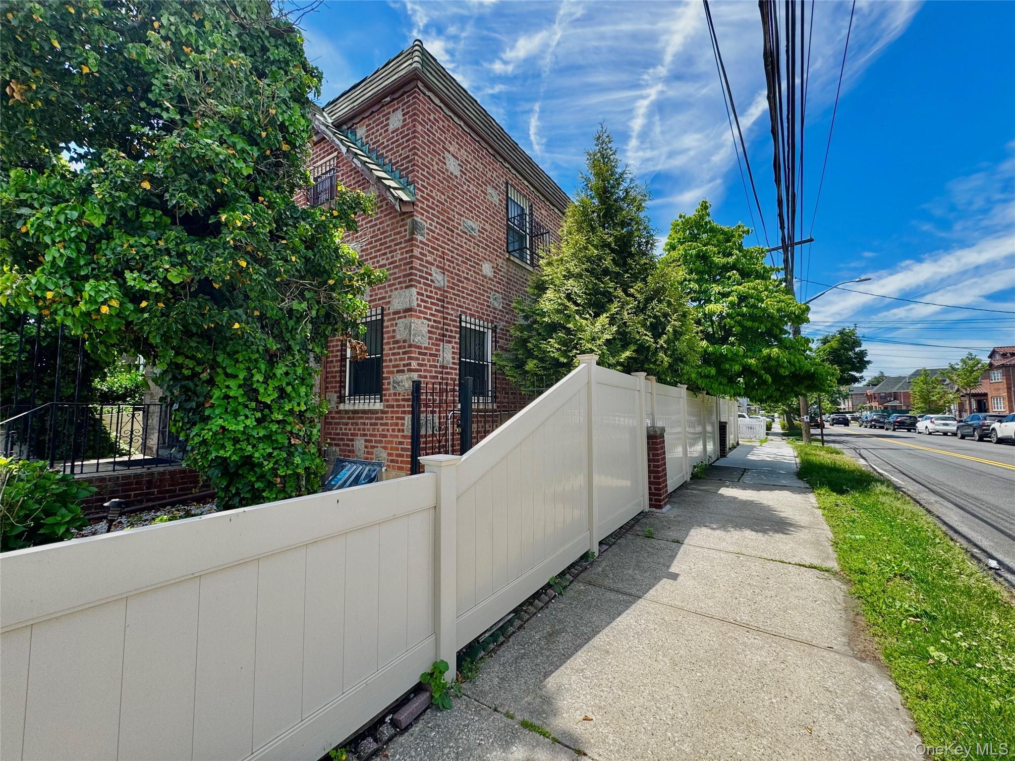 Single Family 150th Street Queens, NY 11357, MLS-1005082-27