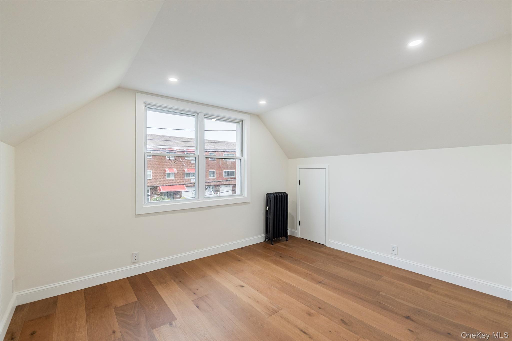 Single Family Ely  Bronx, NY 10469, MLS-1005091-16