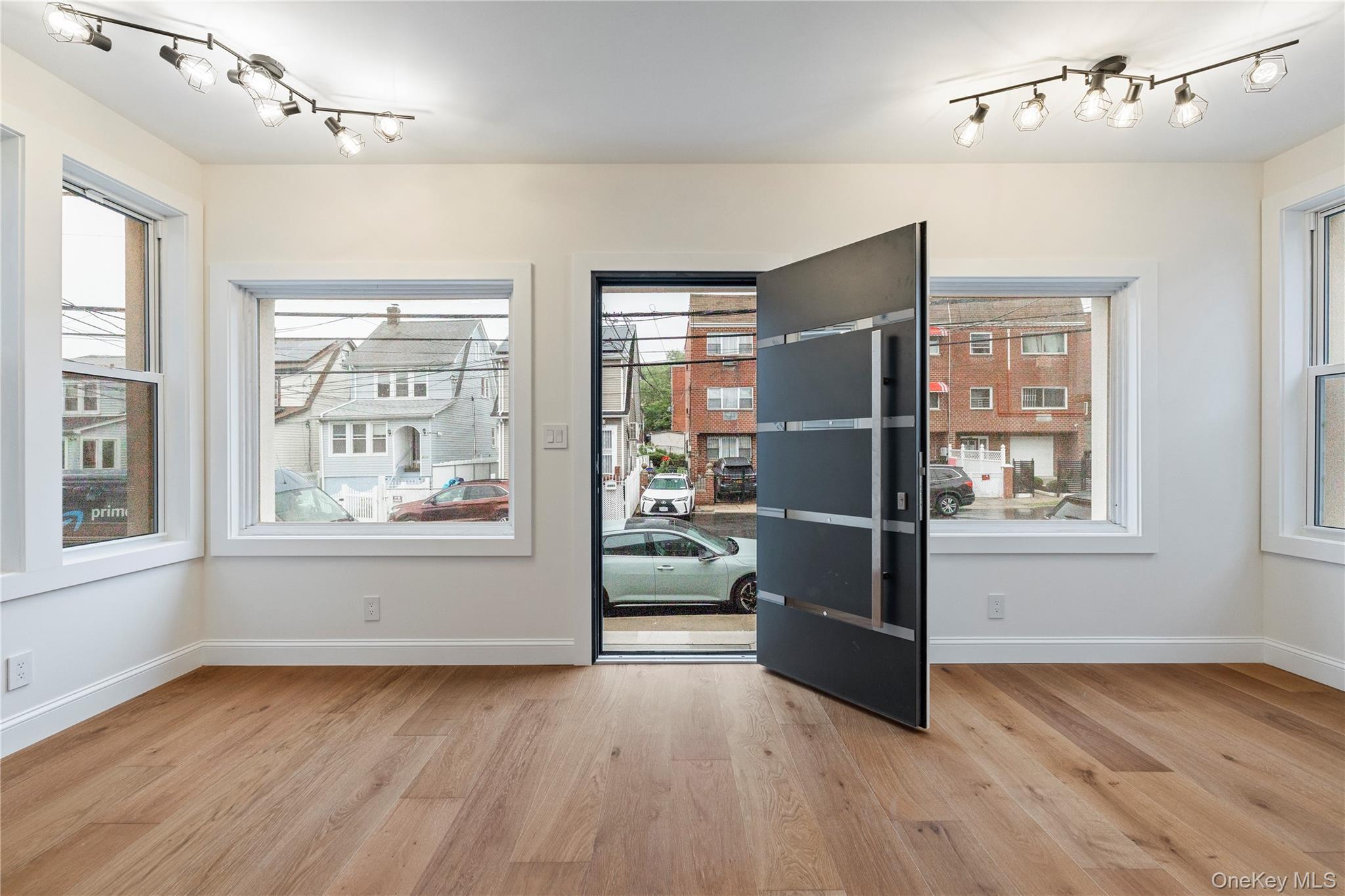Single Family Ely  Bronx, NY 10469, MLS-1005091-8