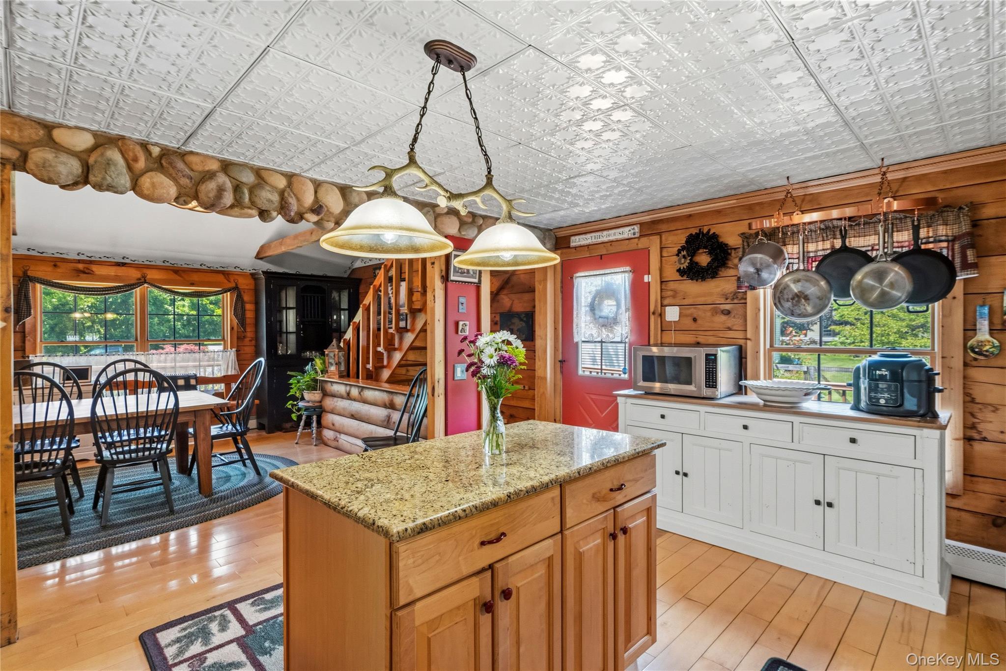 Single Family Woodland Avenue Suffolk County, NY 11949, MLS-1005096-18