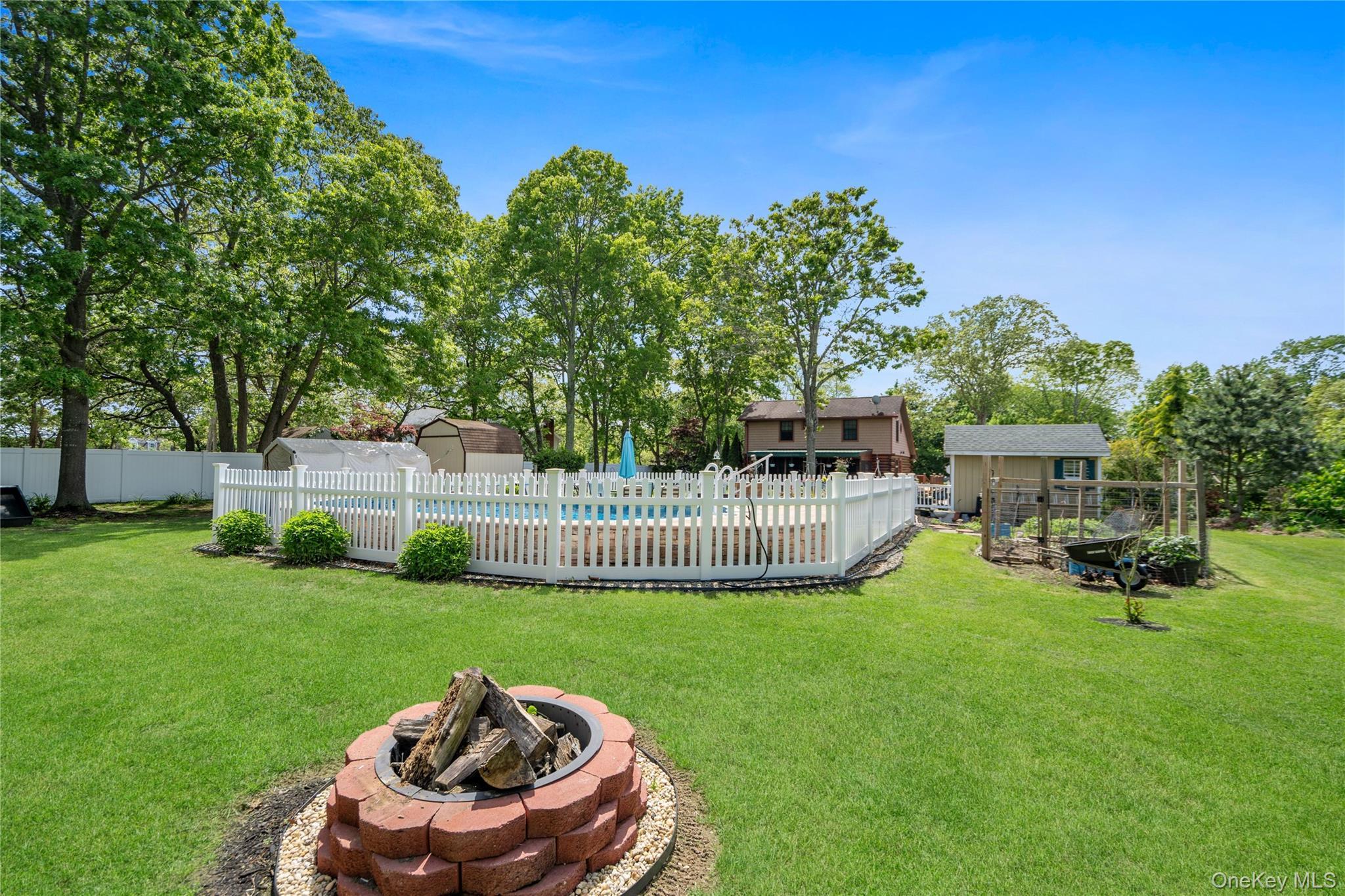Single Family Woodland Avenue Suffolk County, NY 11949, MLS-1005096-31