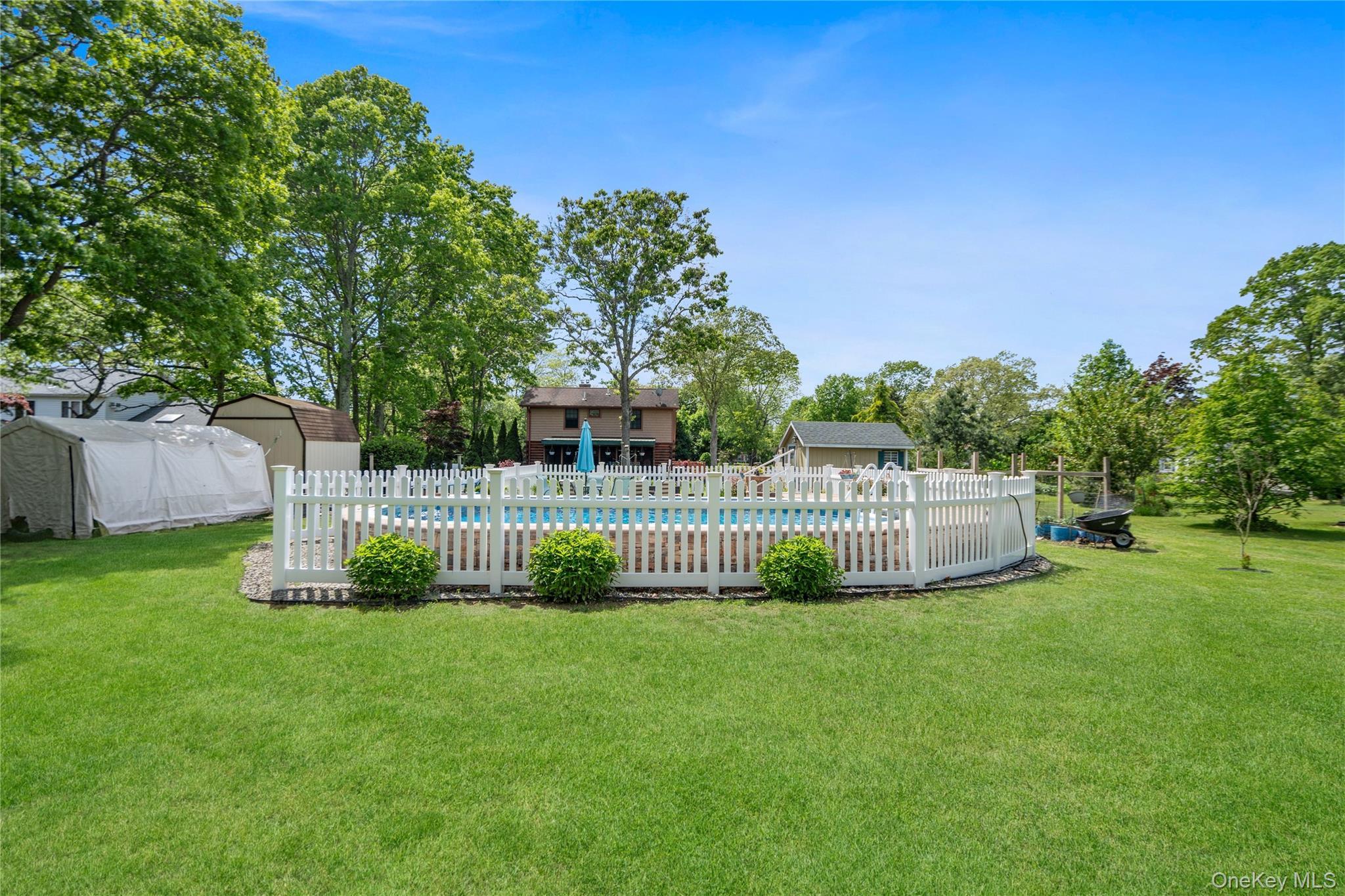 Single Family Woodland Avenue Suffolk County, NY 11949, MLS-1005096-32