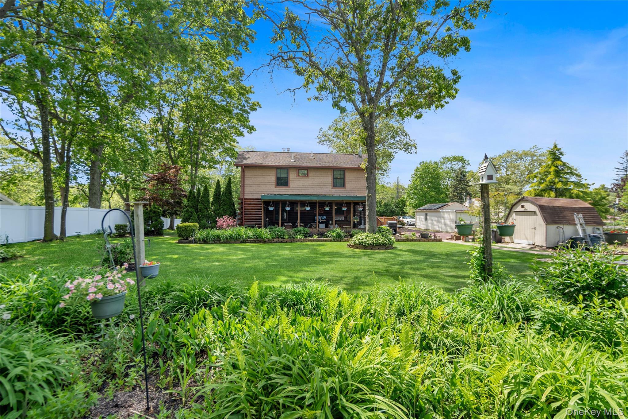 Single Family Woodland Avenue Suffolk County, NY 11949, MLS-1005096-37