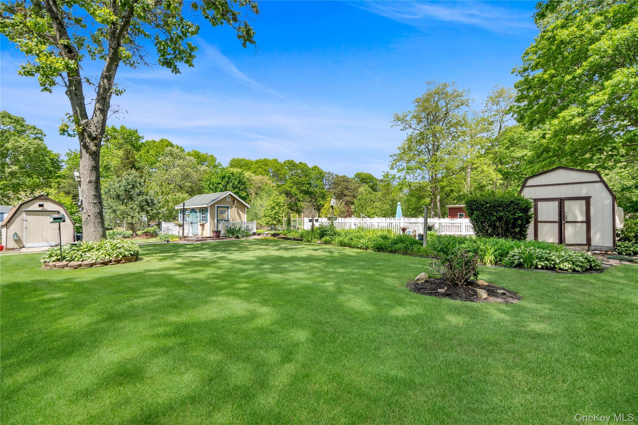 Single Family Woodland Avenue Suffolk County, NY 11949, MLS-1005096-39